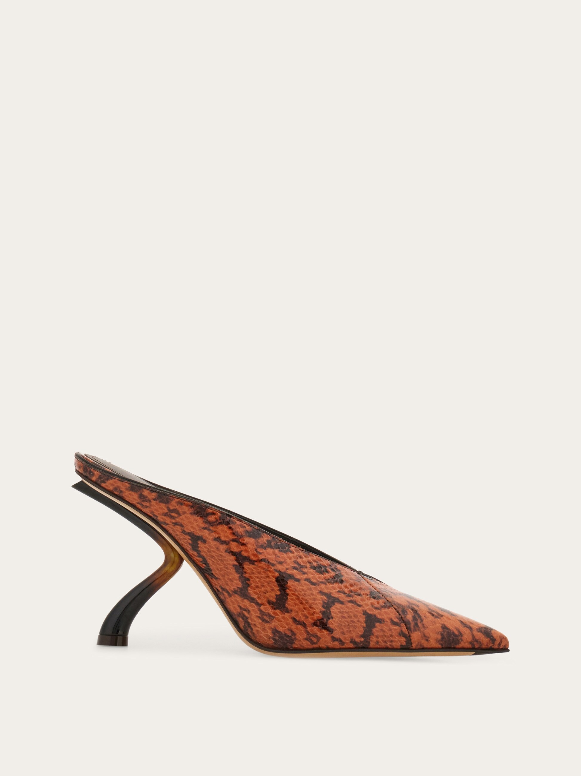 新品SalvatoreFerragamoミュールsize95 26-26.5cm S-shaped heel mule - Women | Ferragamo