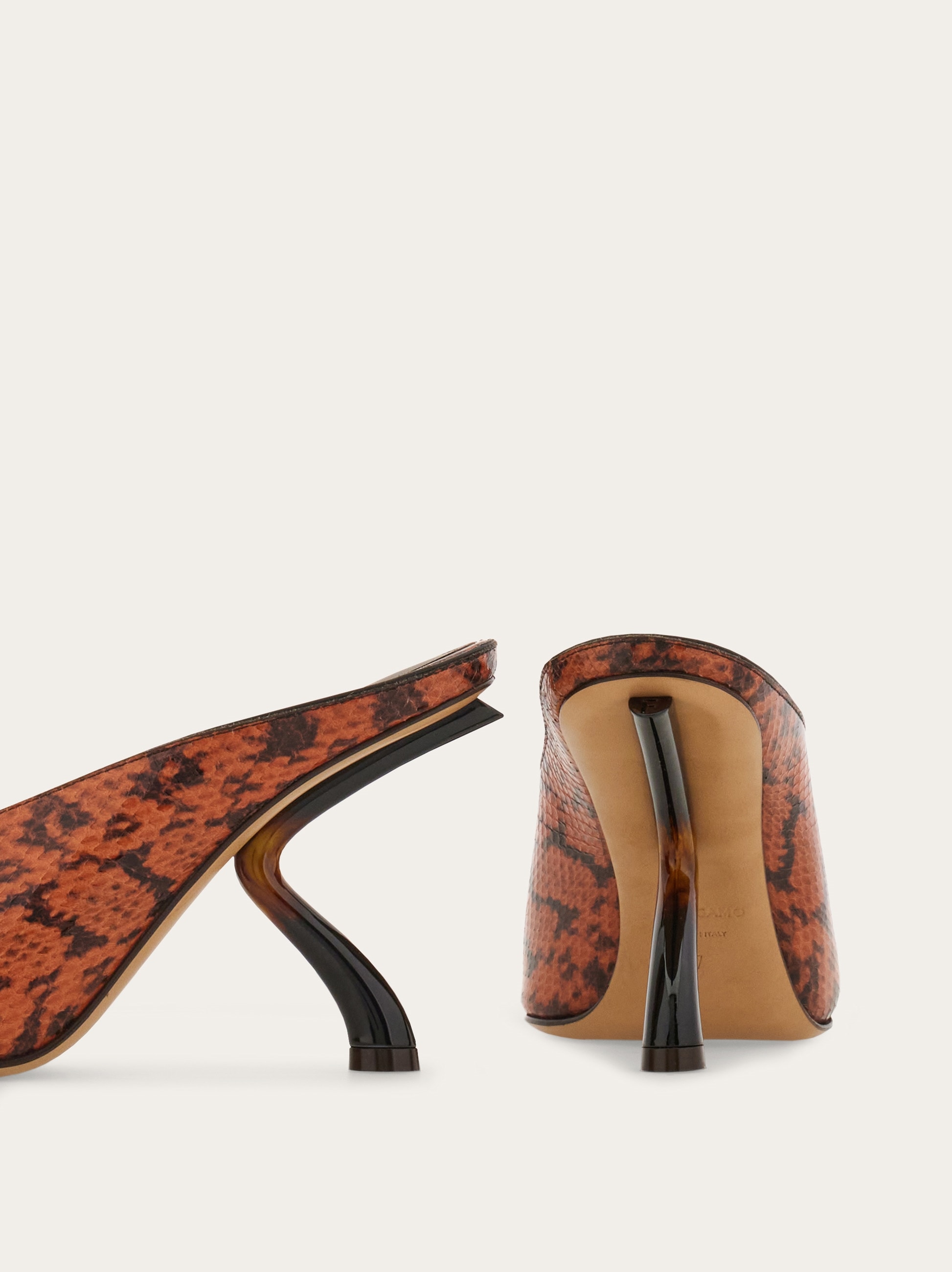 S-shaped heel mule - Women | Ferragamo