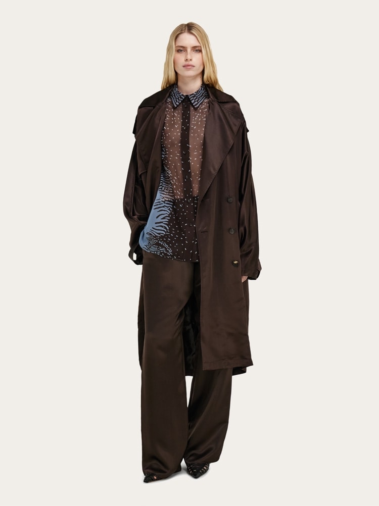 Pantalones fluidos Gallery image 6