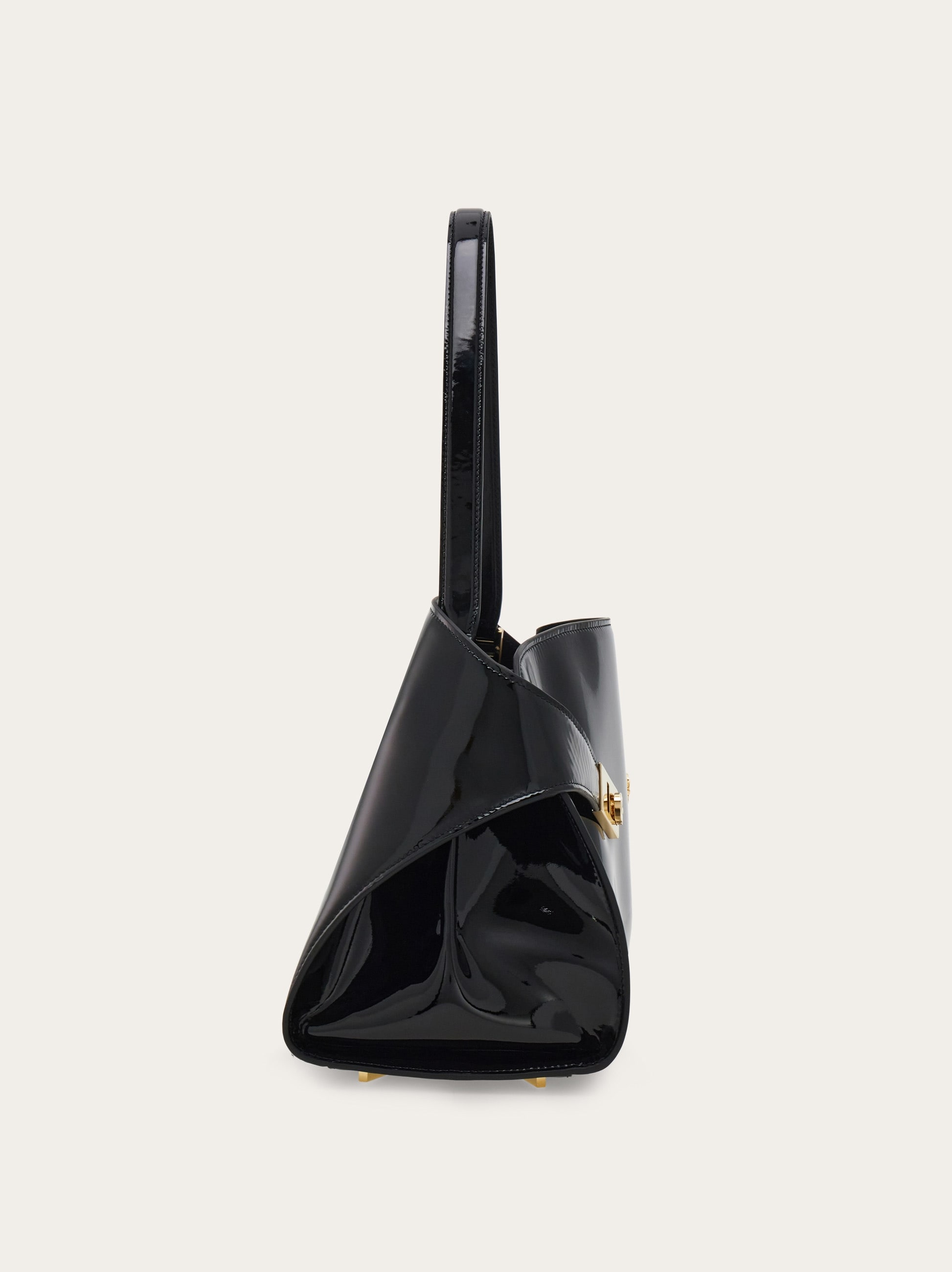 Hug Soft shoulder bag (M) - Women | Ferragamo