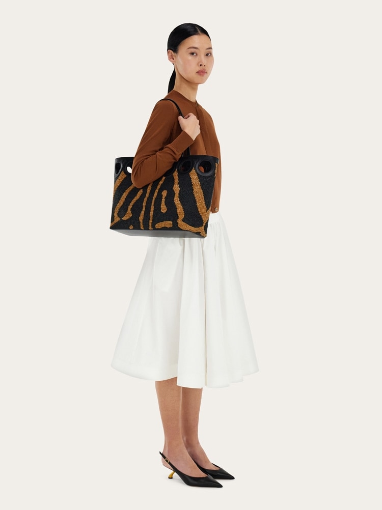 Gancini outline tote bag (L) Gallery image 2