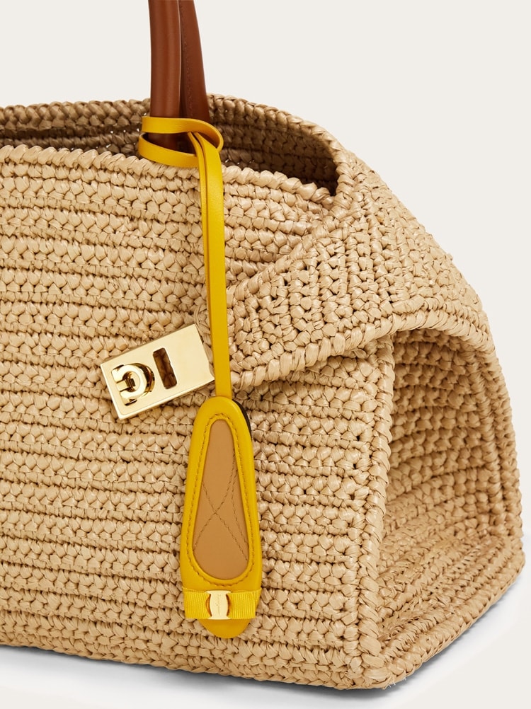 ヴァリナ チャーム Gallery image 3