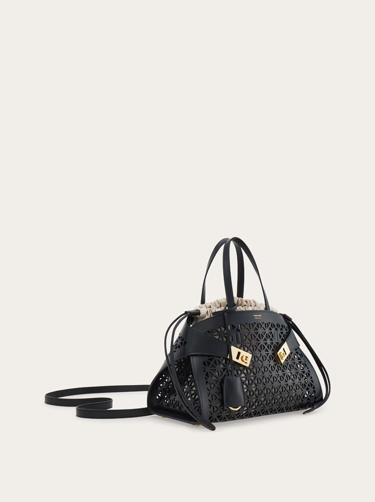 Hug handbag (M) Gallery image 7