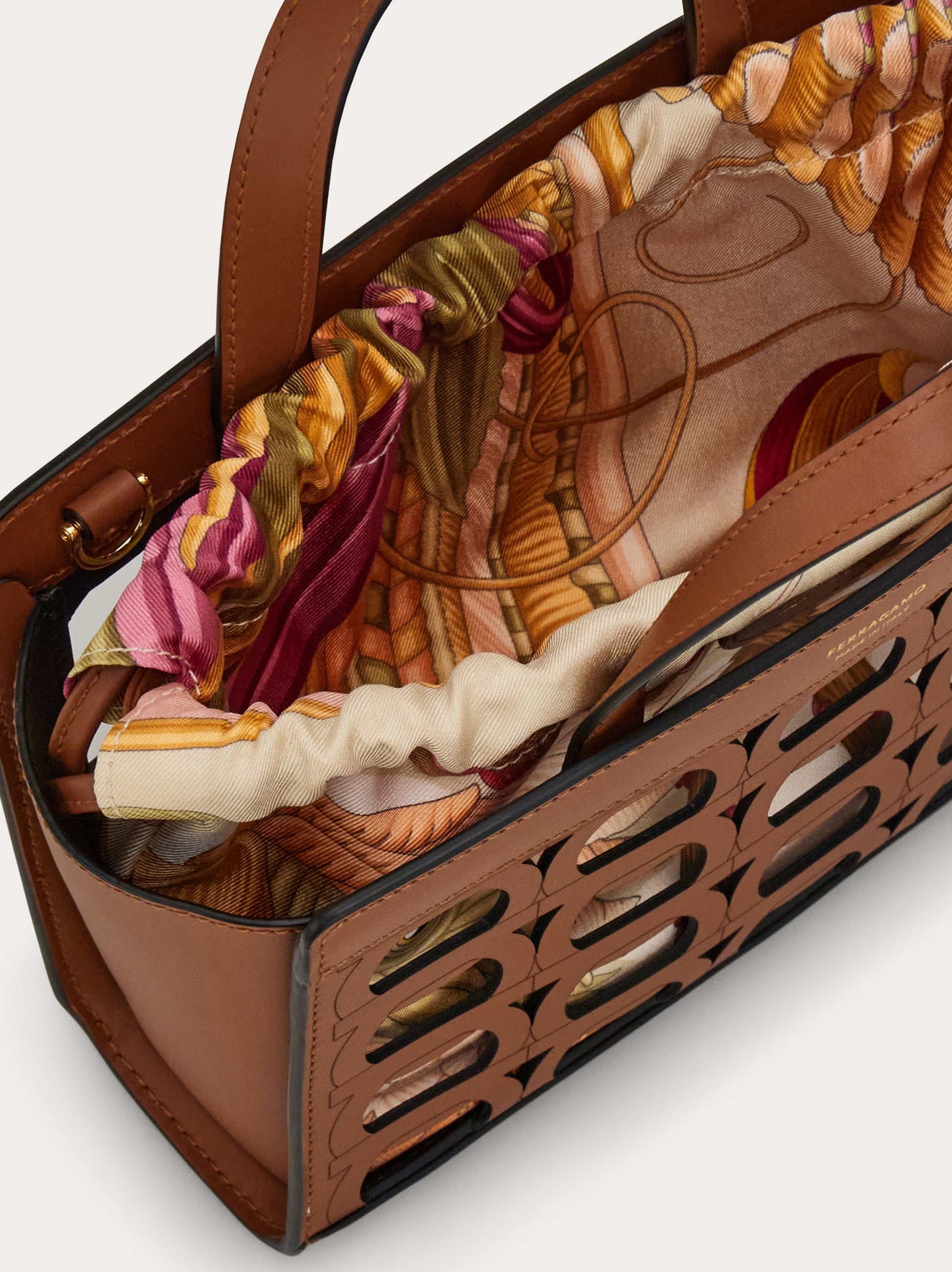ミニトートバッグ - ウィメンズ | Ferragamo ミニトートバッグ - ウィメンズ | Ferragamo