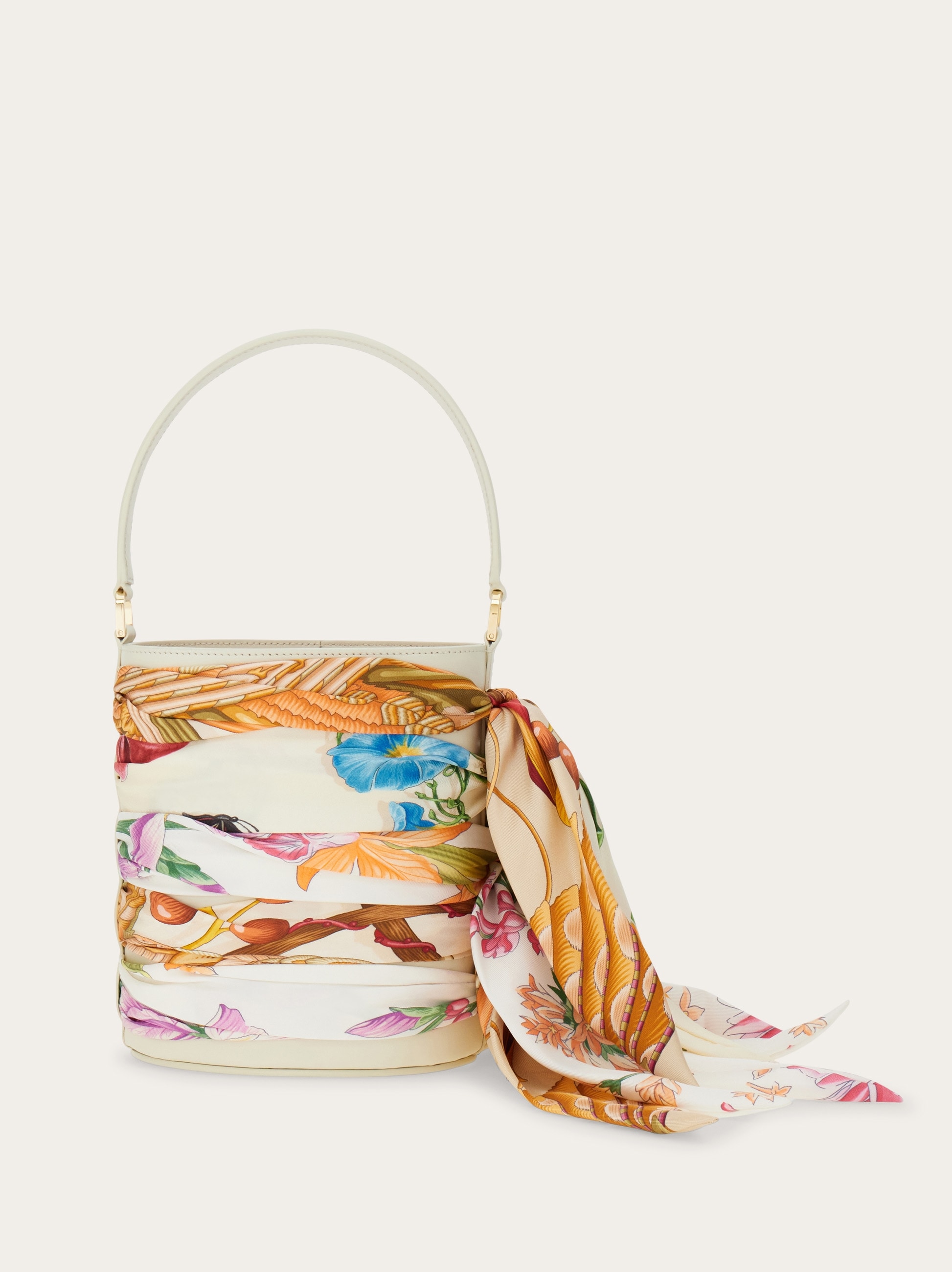 バケットバッグ - ウィメンズ | Ferragamo