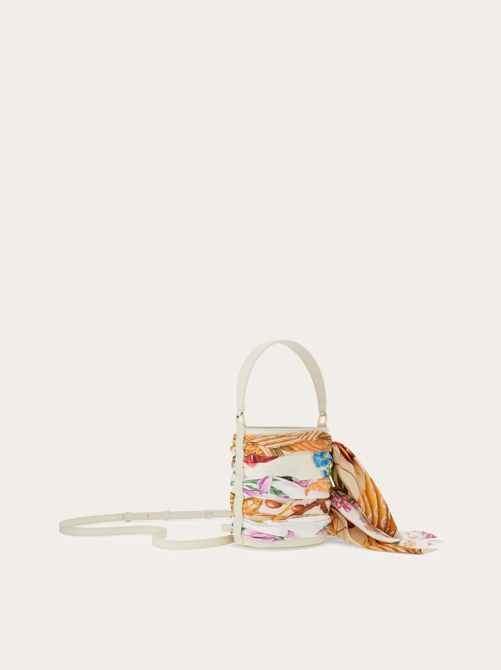 FERRAGAMO フェラガモ バケットバッグ バケットバッグ - ウィメンズ | Ferragamo