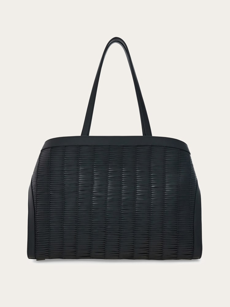 Hug shoulder bag Gallery image 3