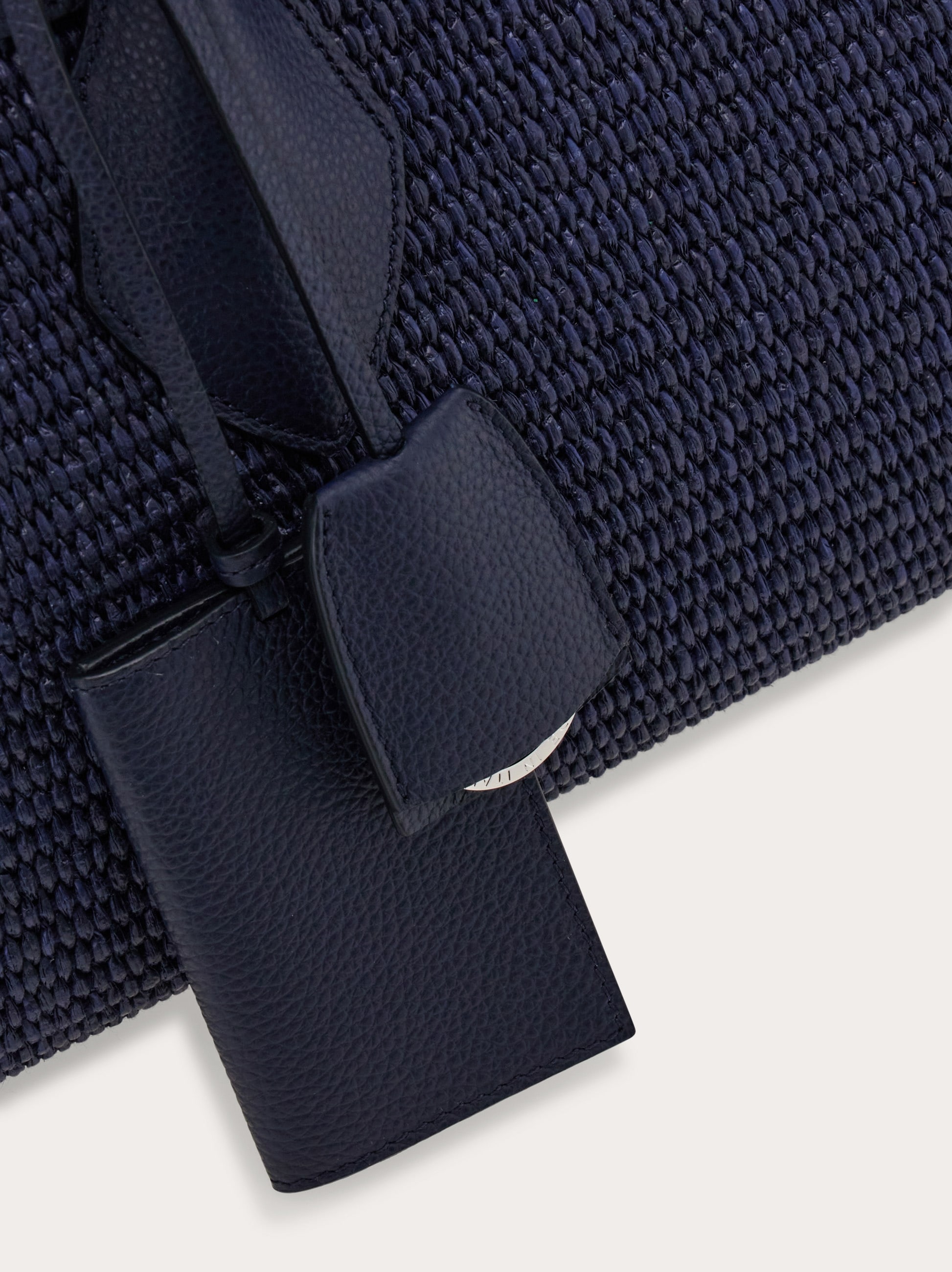 イーストウエスト トートバッグ - メンズ | Ferragamo