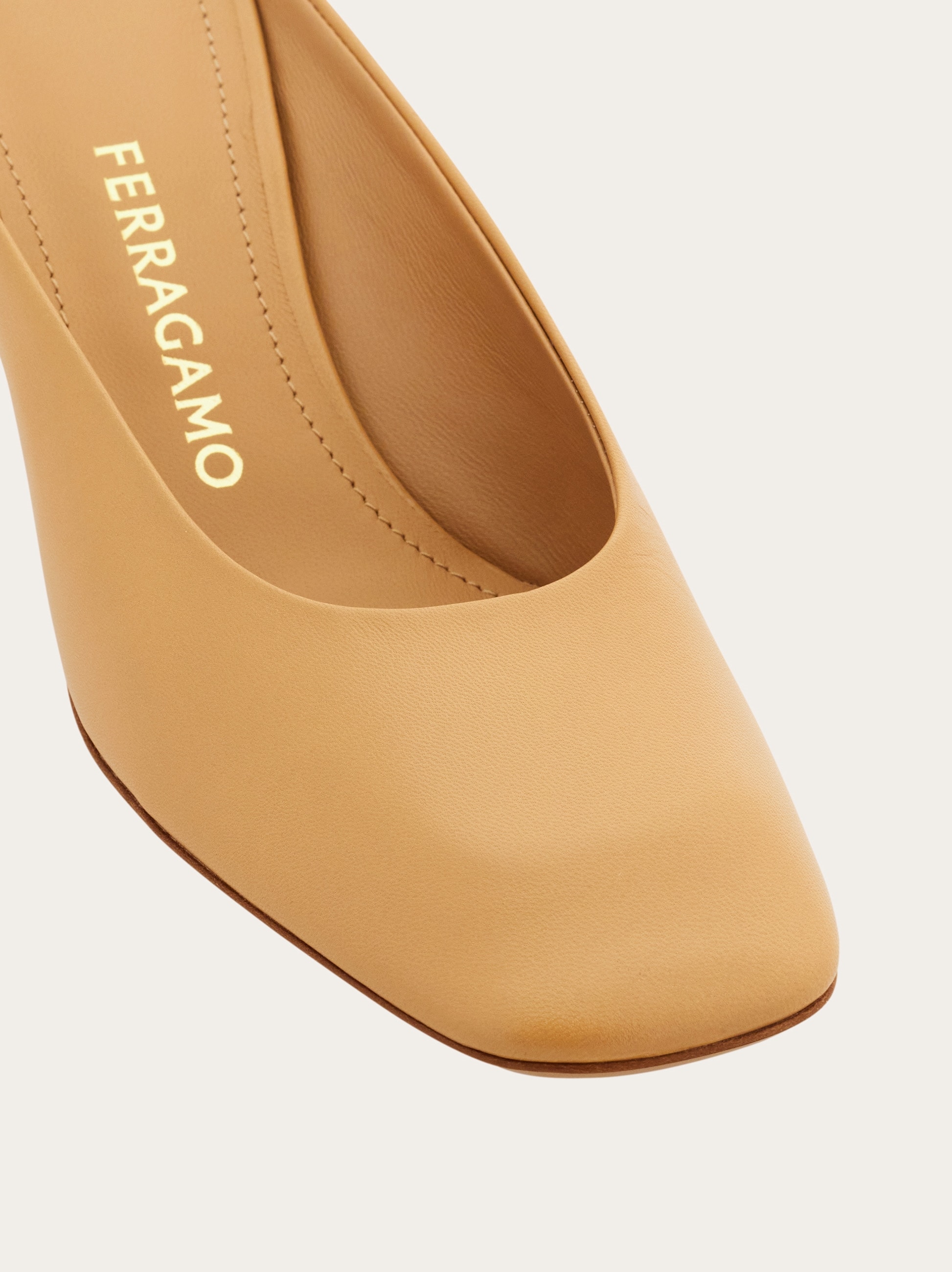 フェラガモ　ミュール ミュール - ウィメンズ | Ferragamo