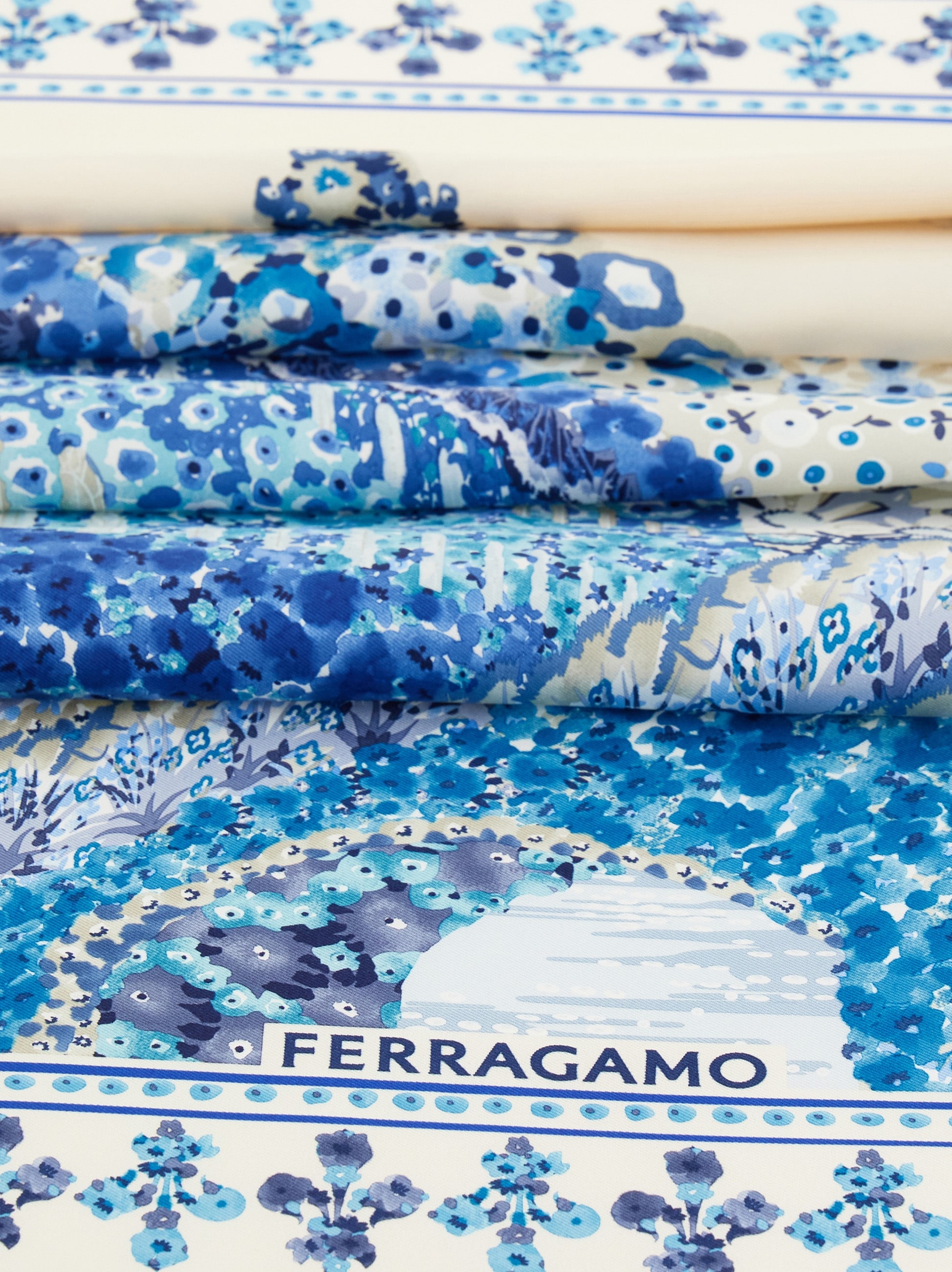 シルク スカーフ - ウィメンズ | Ferragamo