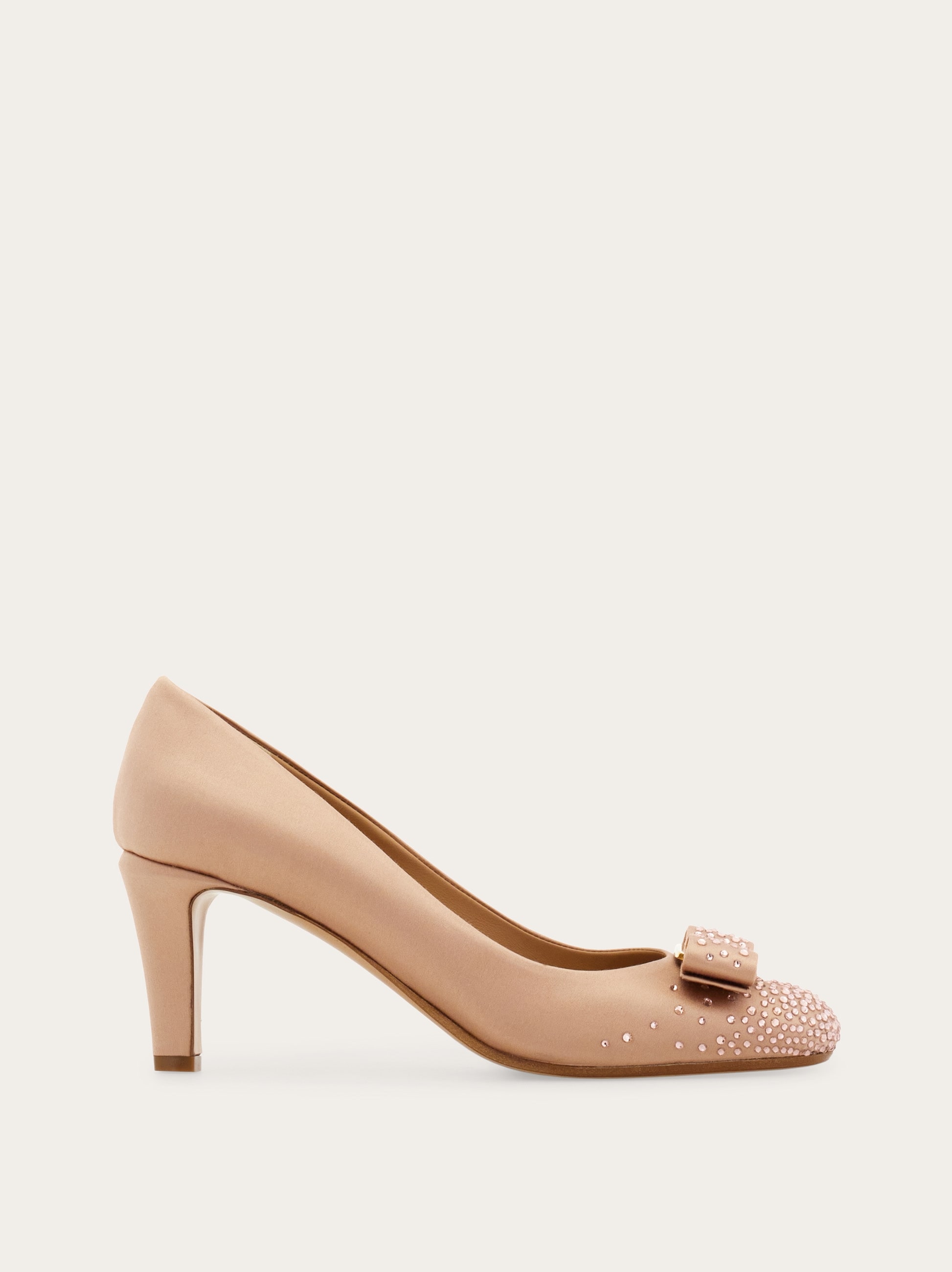 Vara bow pump with crystals - Women | Ferragamo