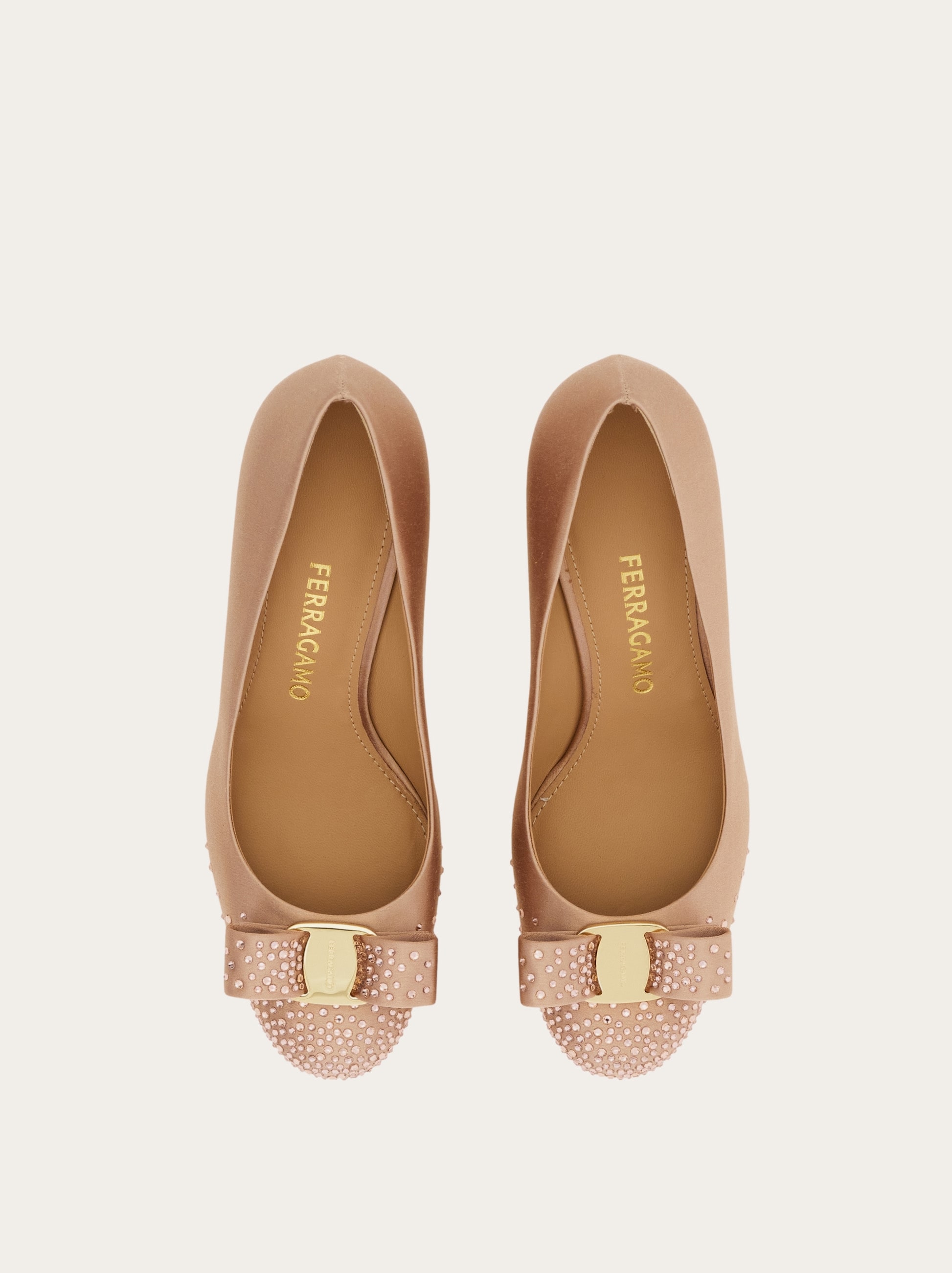 ヴァラ リボン パンプス - ウィメンズ | Ferragamo