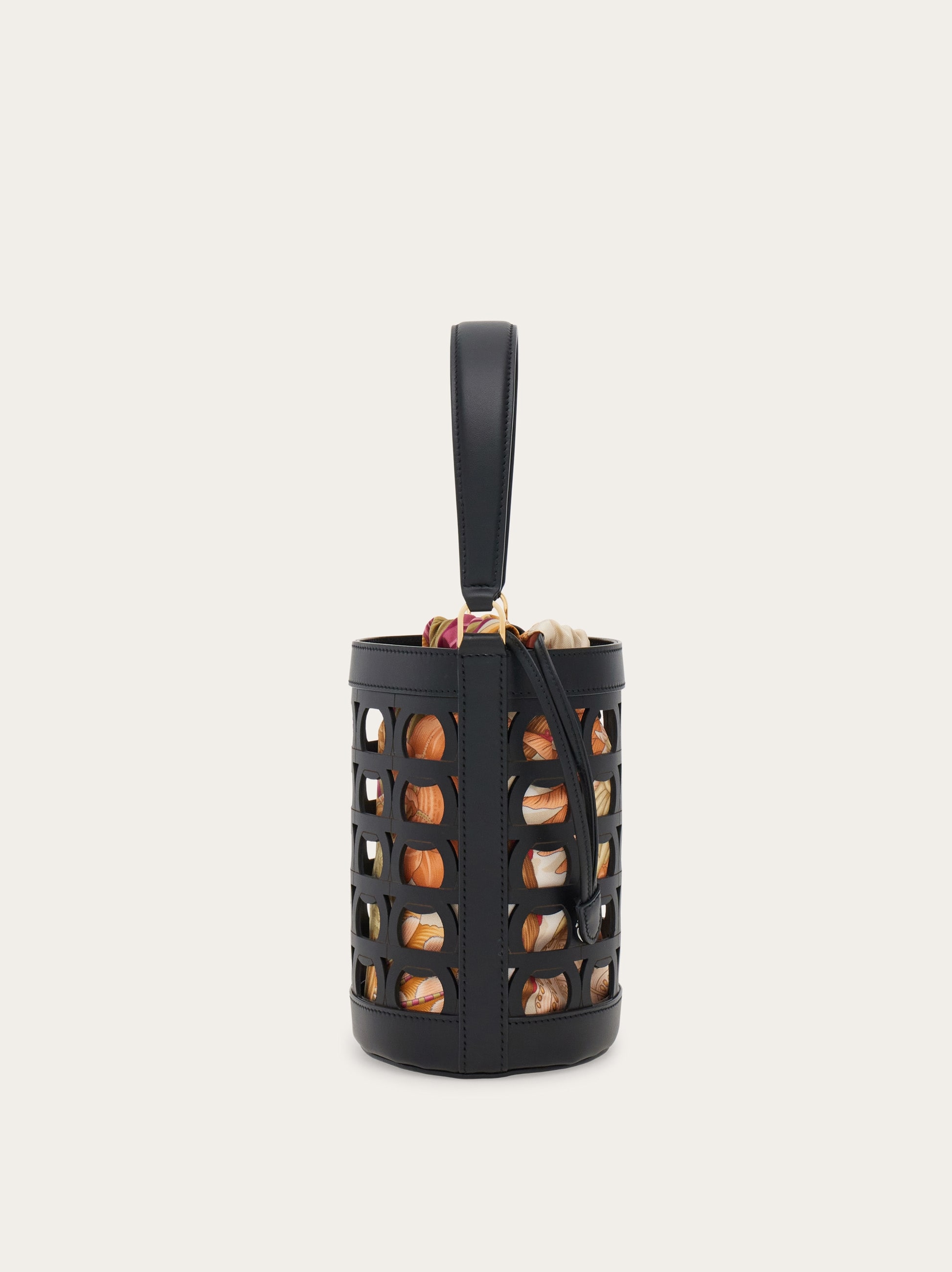 user_aca3fdf3　0808 Gancini bucket bag (XS) - Women | Ferragamo