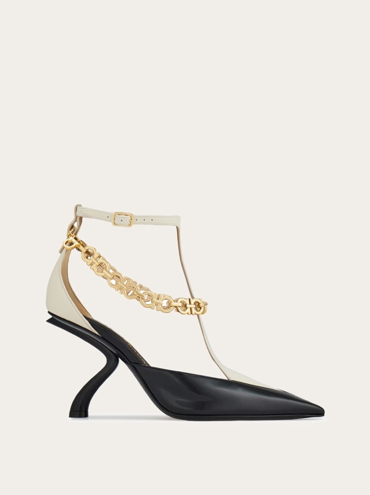 S-shaped heel pump with Gancini chain Gallery image 1
