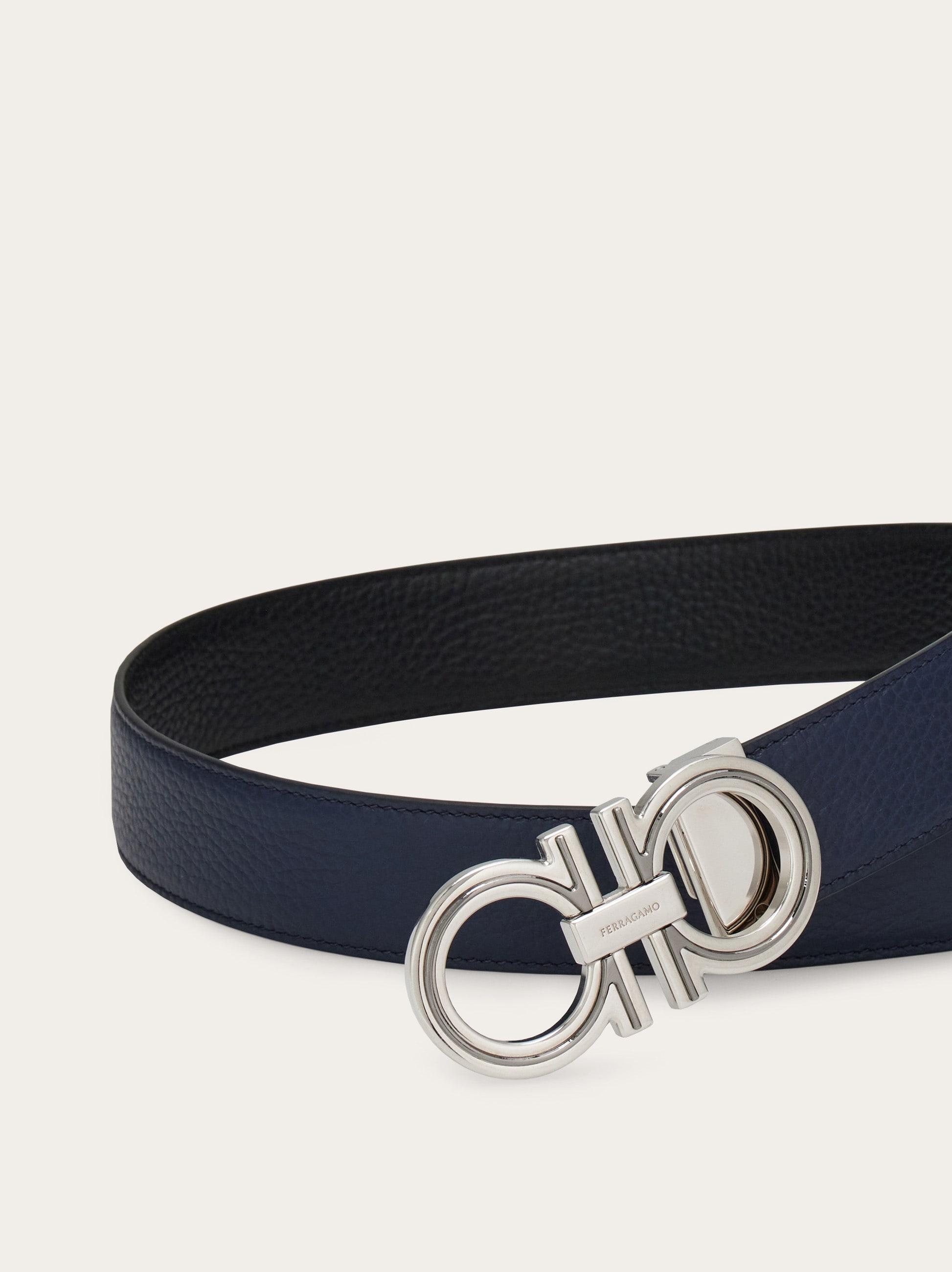 Reversible and adjustable Gancini belt - Men | Ferragamo