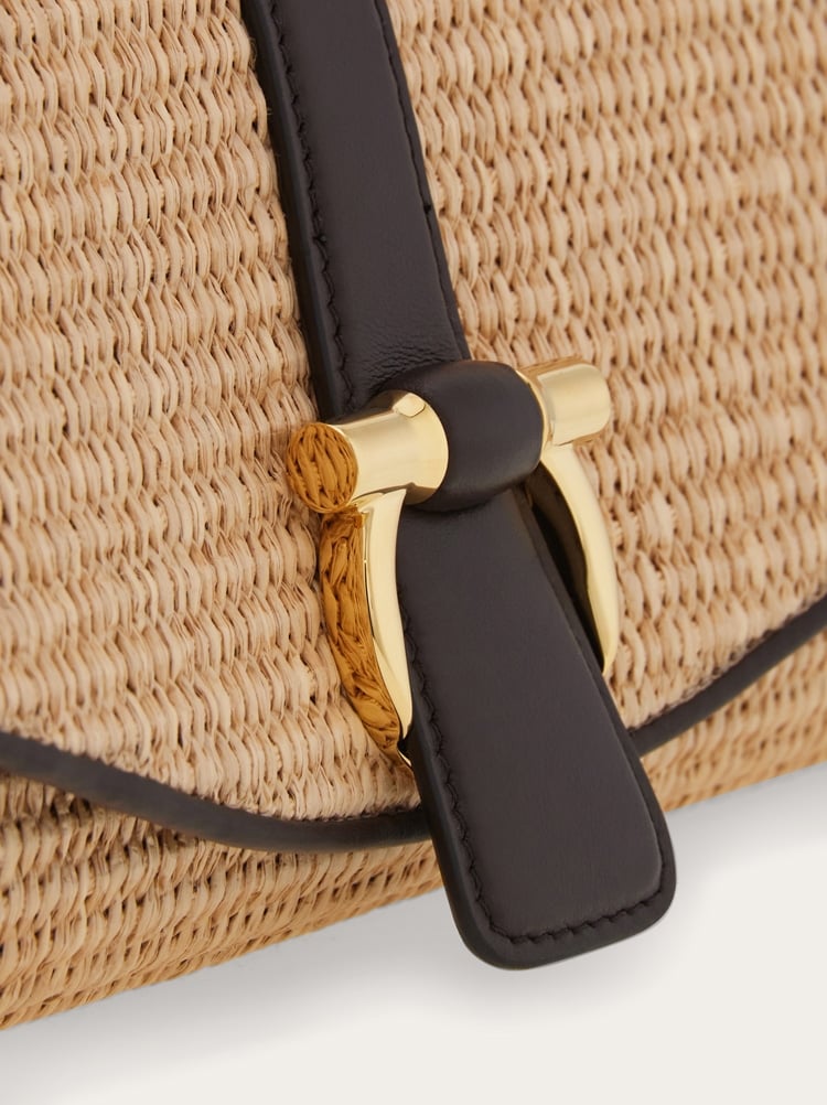 Front flap crossbody bag (S) Gallery image 8