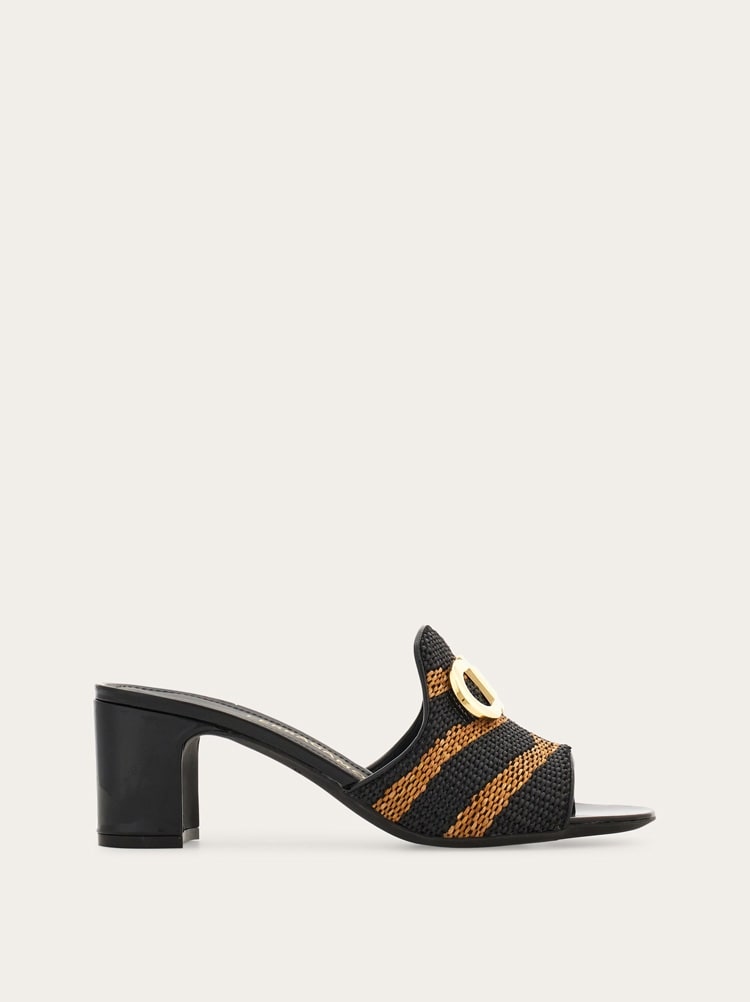 Gancini ornament mid-heel Slide Gallery image 1