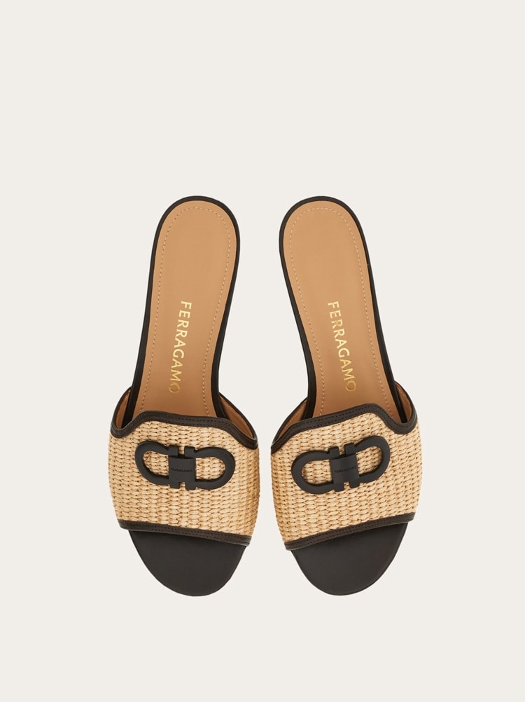 Slide ornement Gancini talon bas Gallery image 3