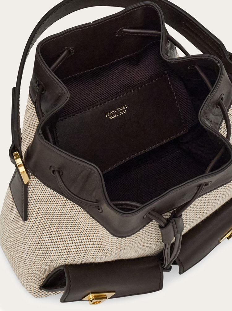 Multipocket bucket bag Gallery image 4