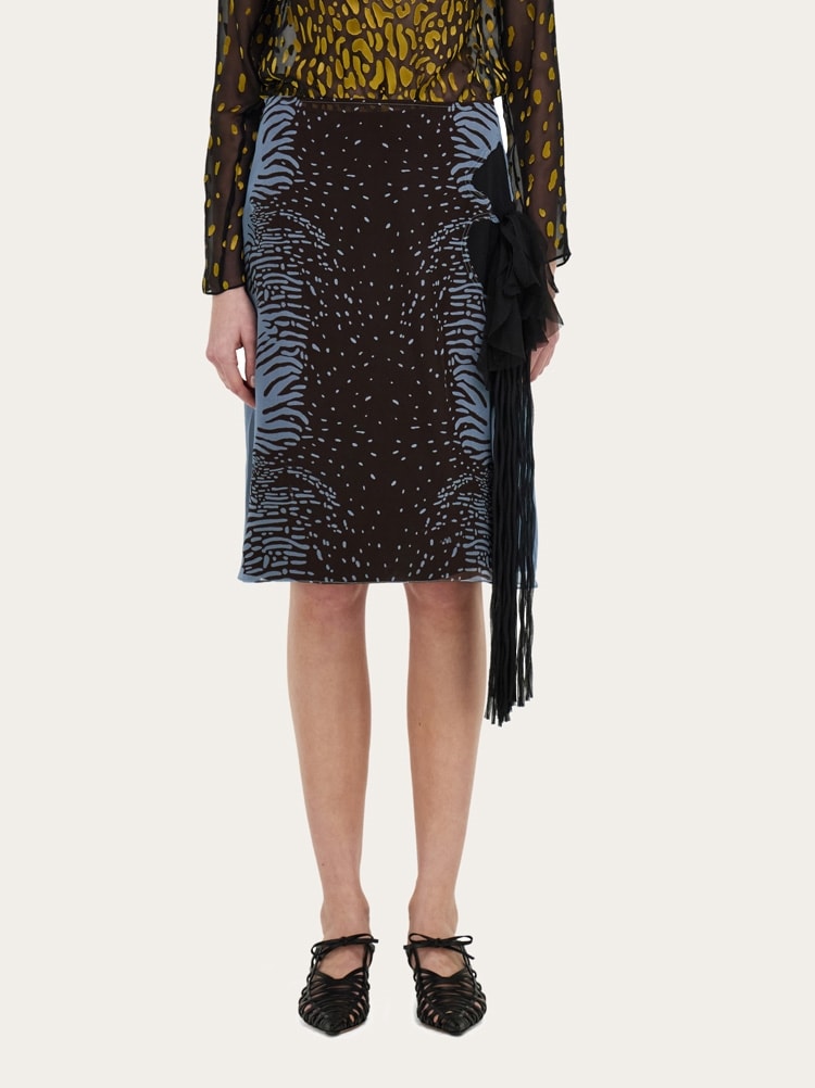 Gonna con fiore Gallery image 2