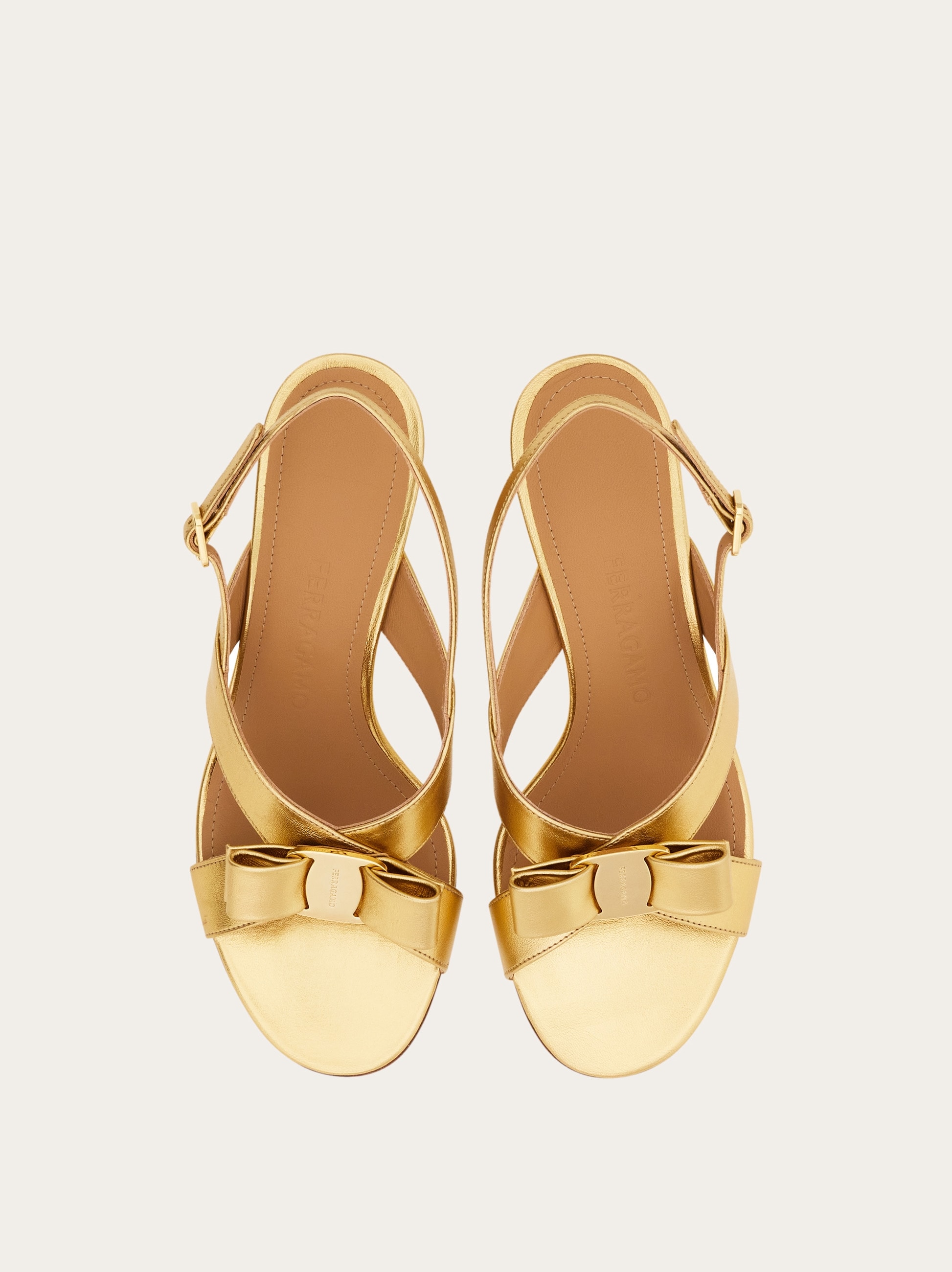 ヴァラ リボン サンダル - ウィメンズ | Ferragamo