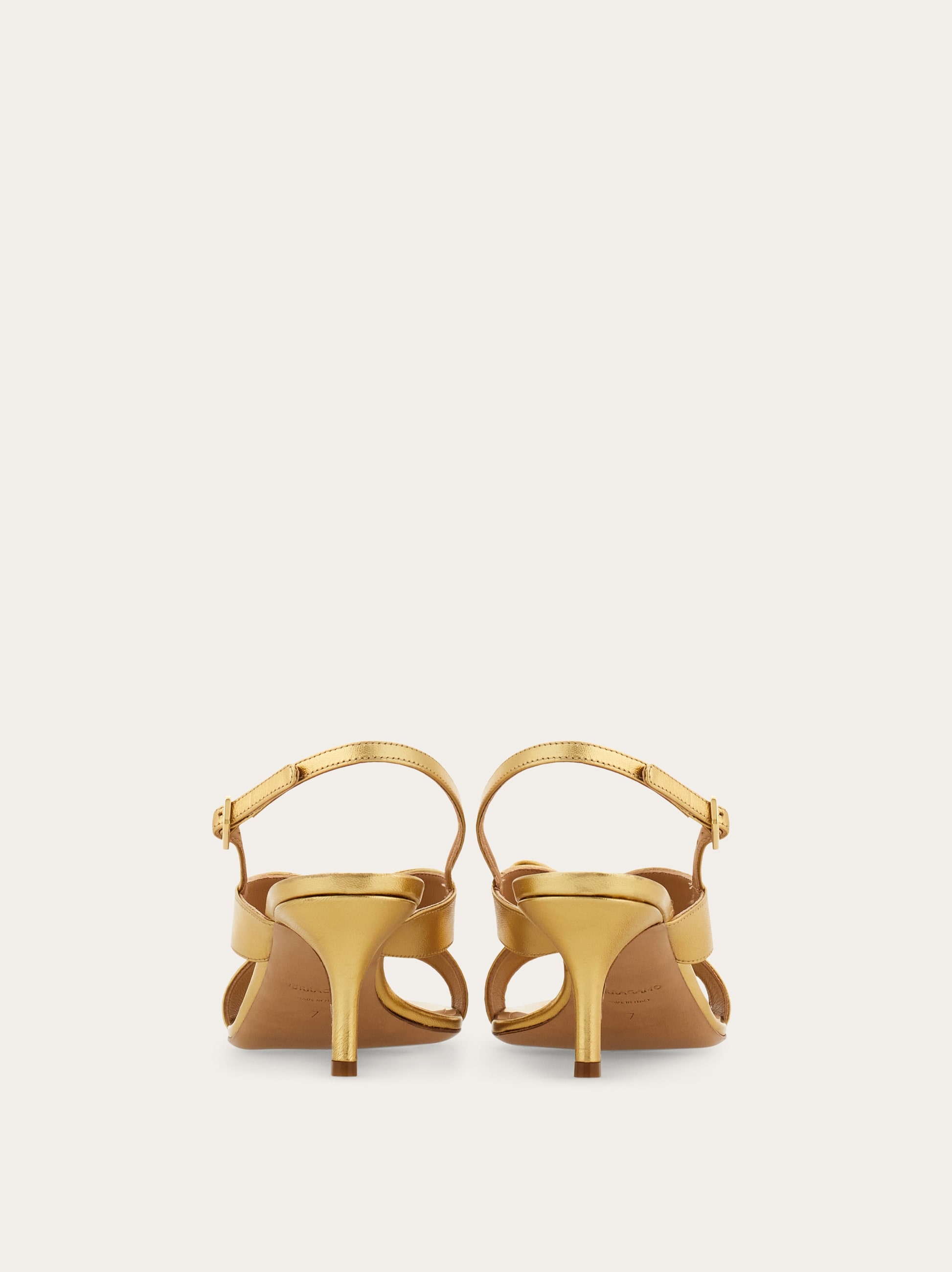ヴァラ リボン サンダル - ウィメンズ | Ferragamo