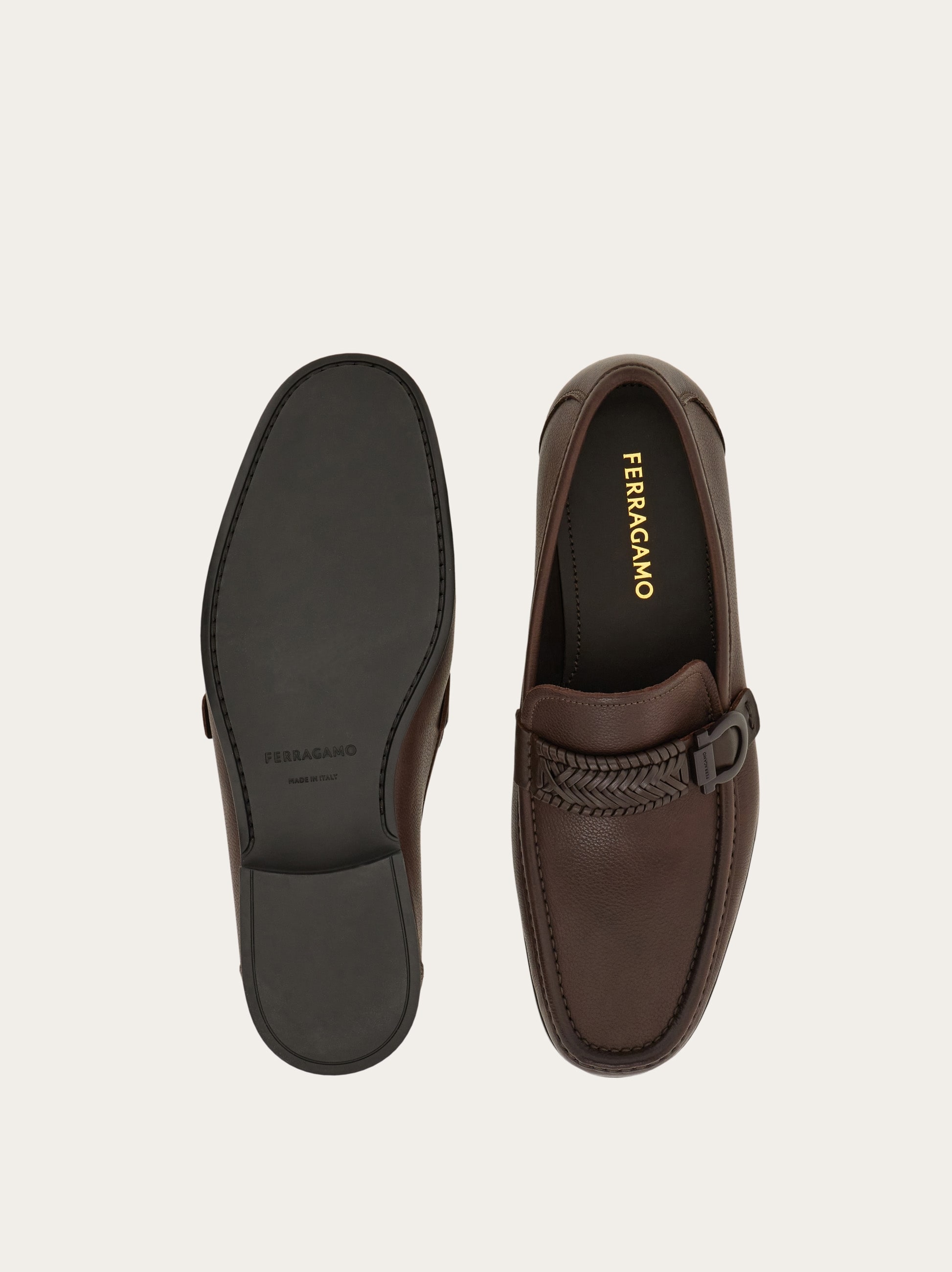 チワポメ　Ferragamo Moccasin with braid Gancini ornament - Men | Ferragamo