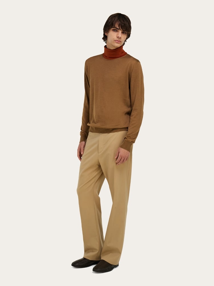 Pull col roulé Gallery image 7