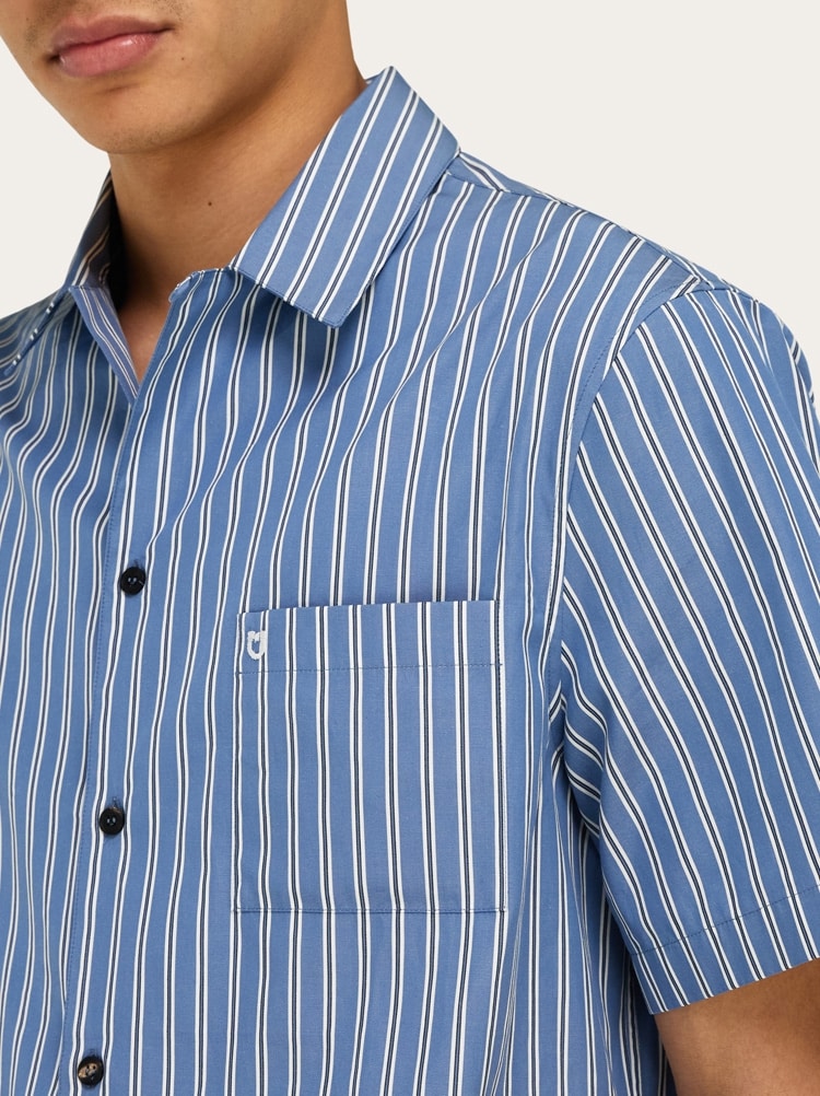 Short sleeve poplin shirt Gallery image 4