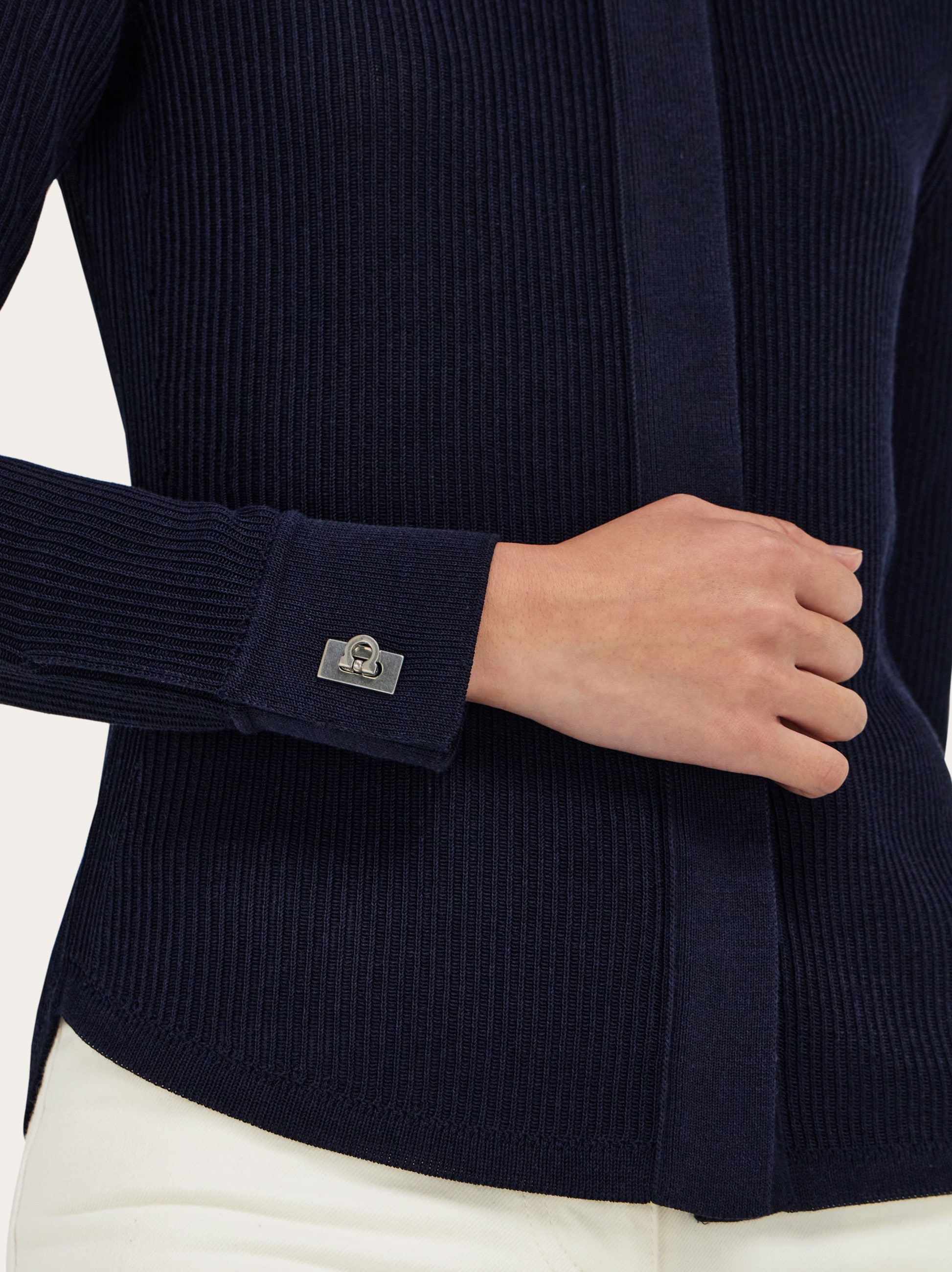 Knitted shirt - Women | Ferragamo