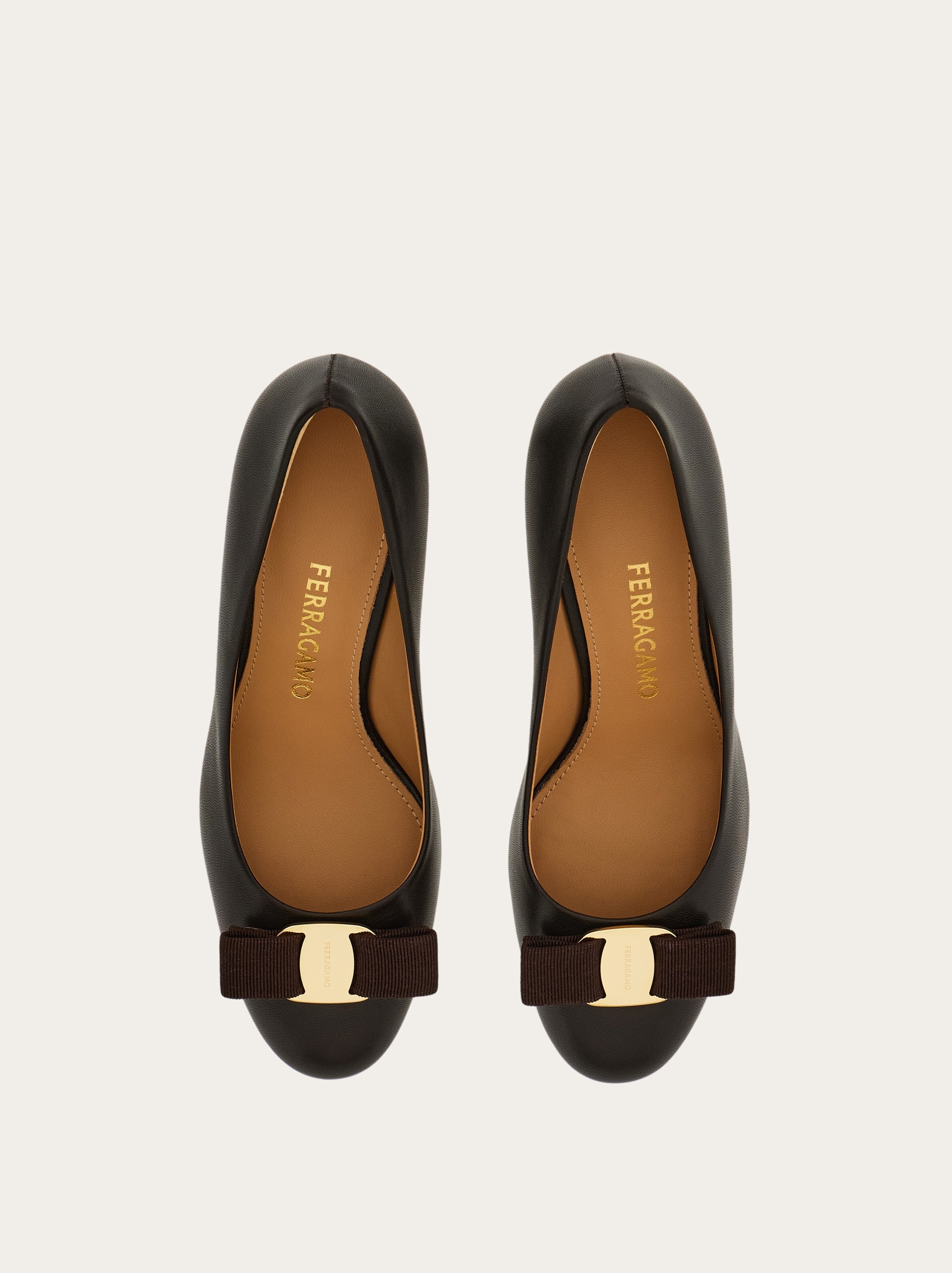 Vara bow pump - Women | Ferragamo