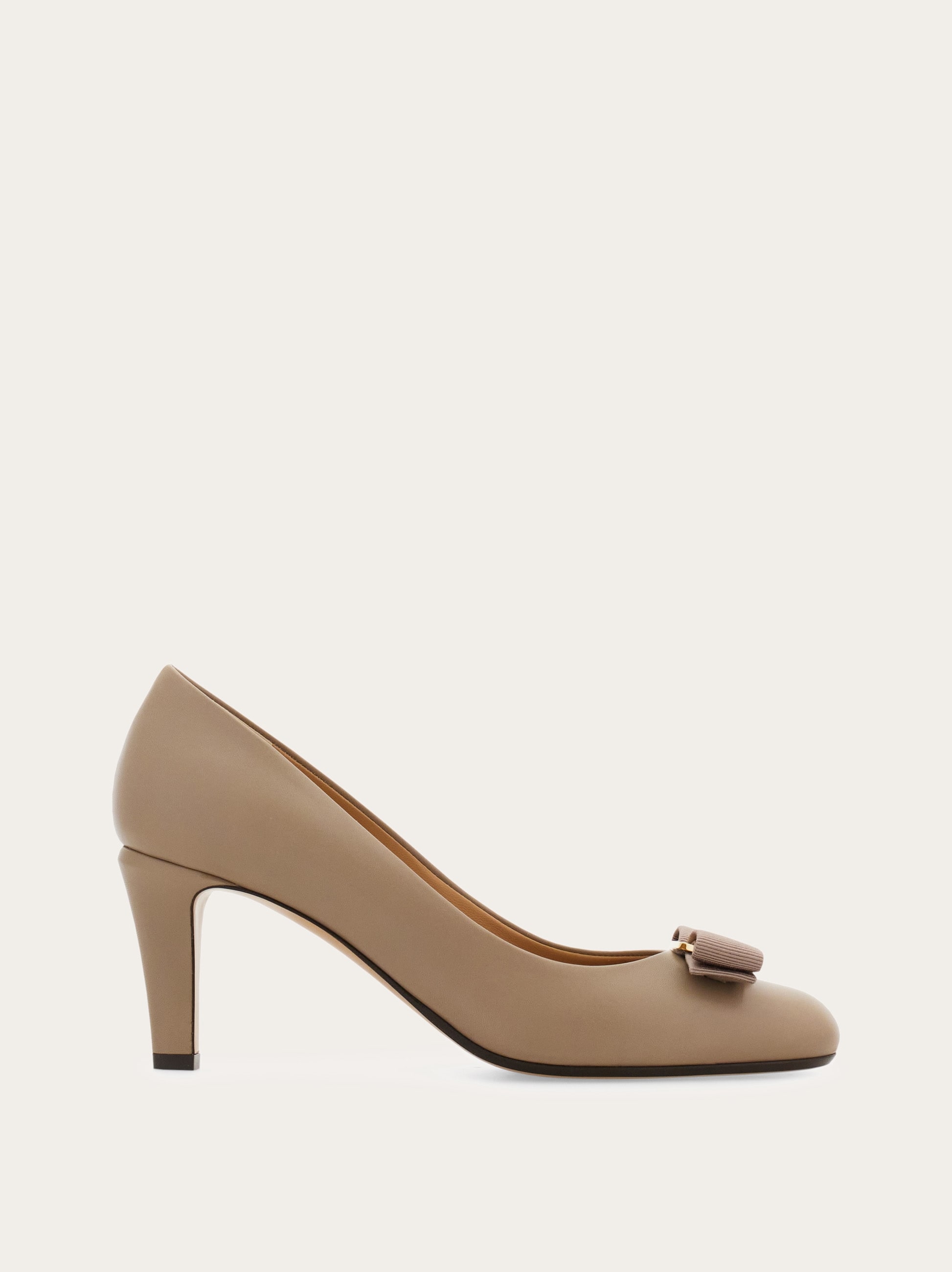 ヴァラ リボン パンプス - ウィメンズ | Ferragamo
