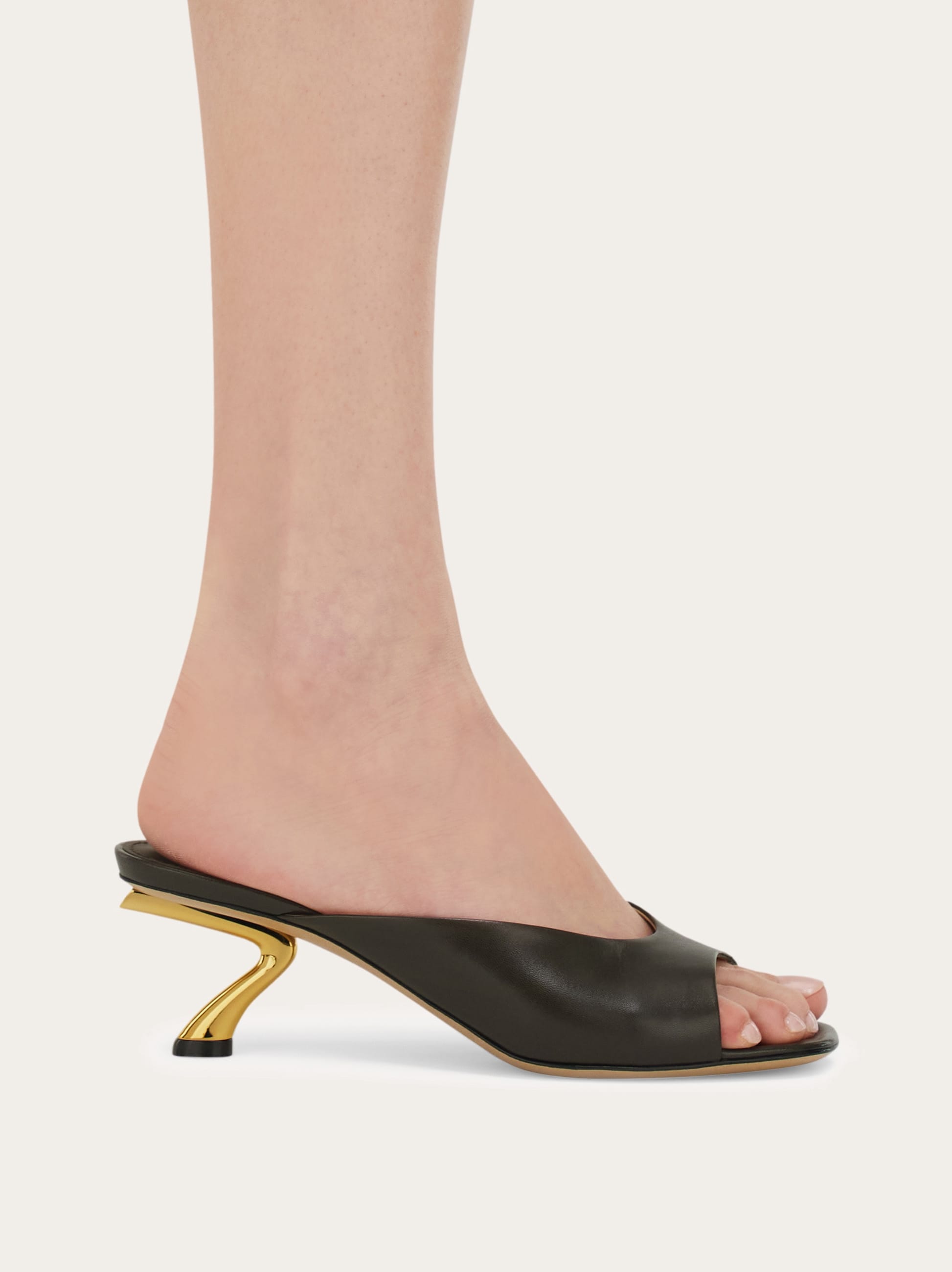 S-shaped heel slide - Women | Ferragamo