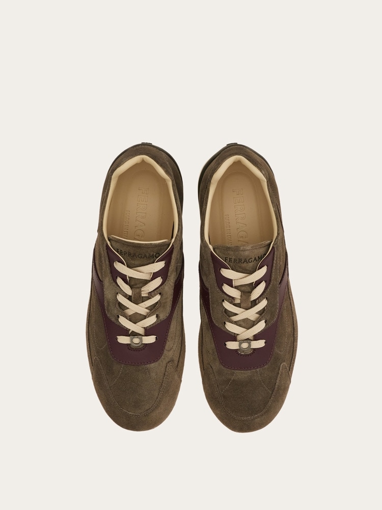 Low top sneaker Gallery image 3
