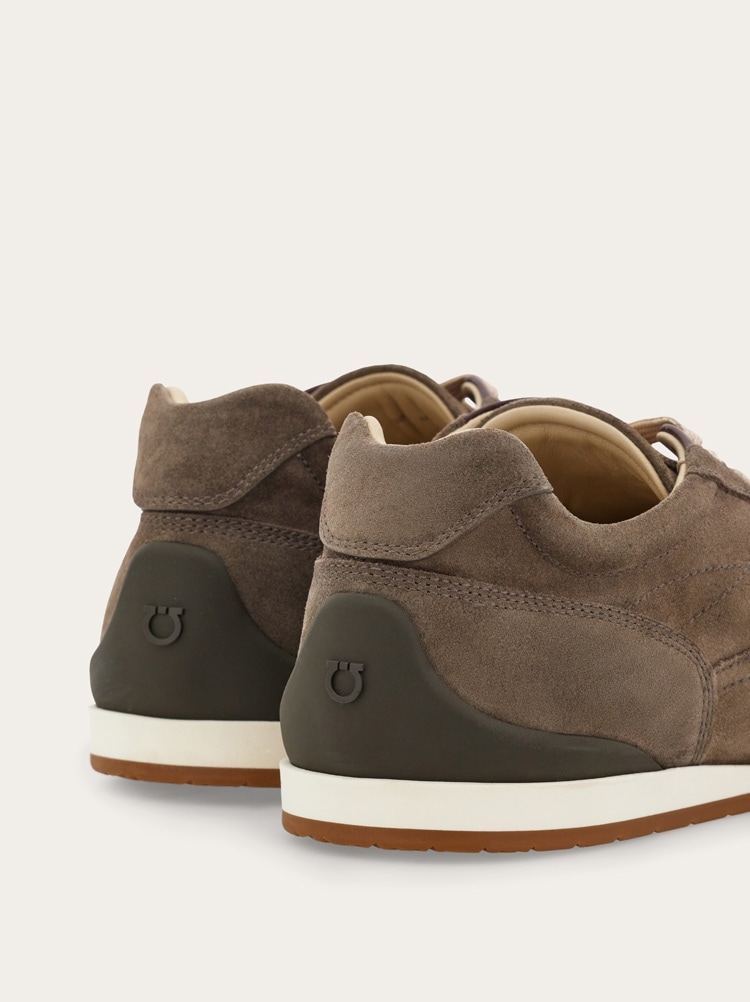 Low top sneaker Gallery image 4