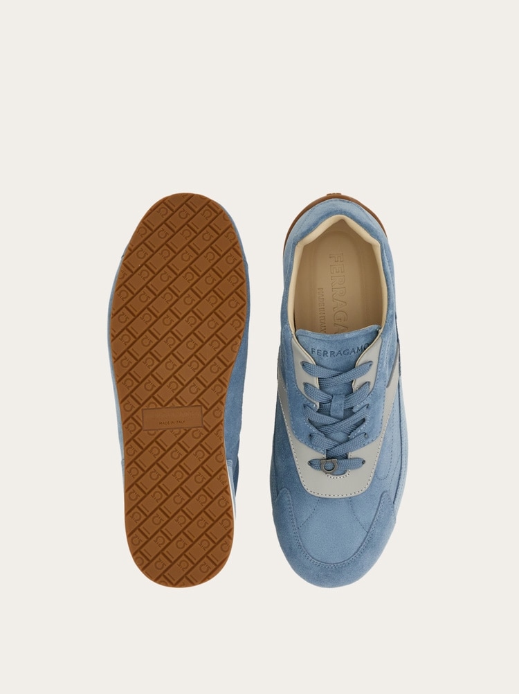 Low top sneaker Gallery image 5