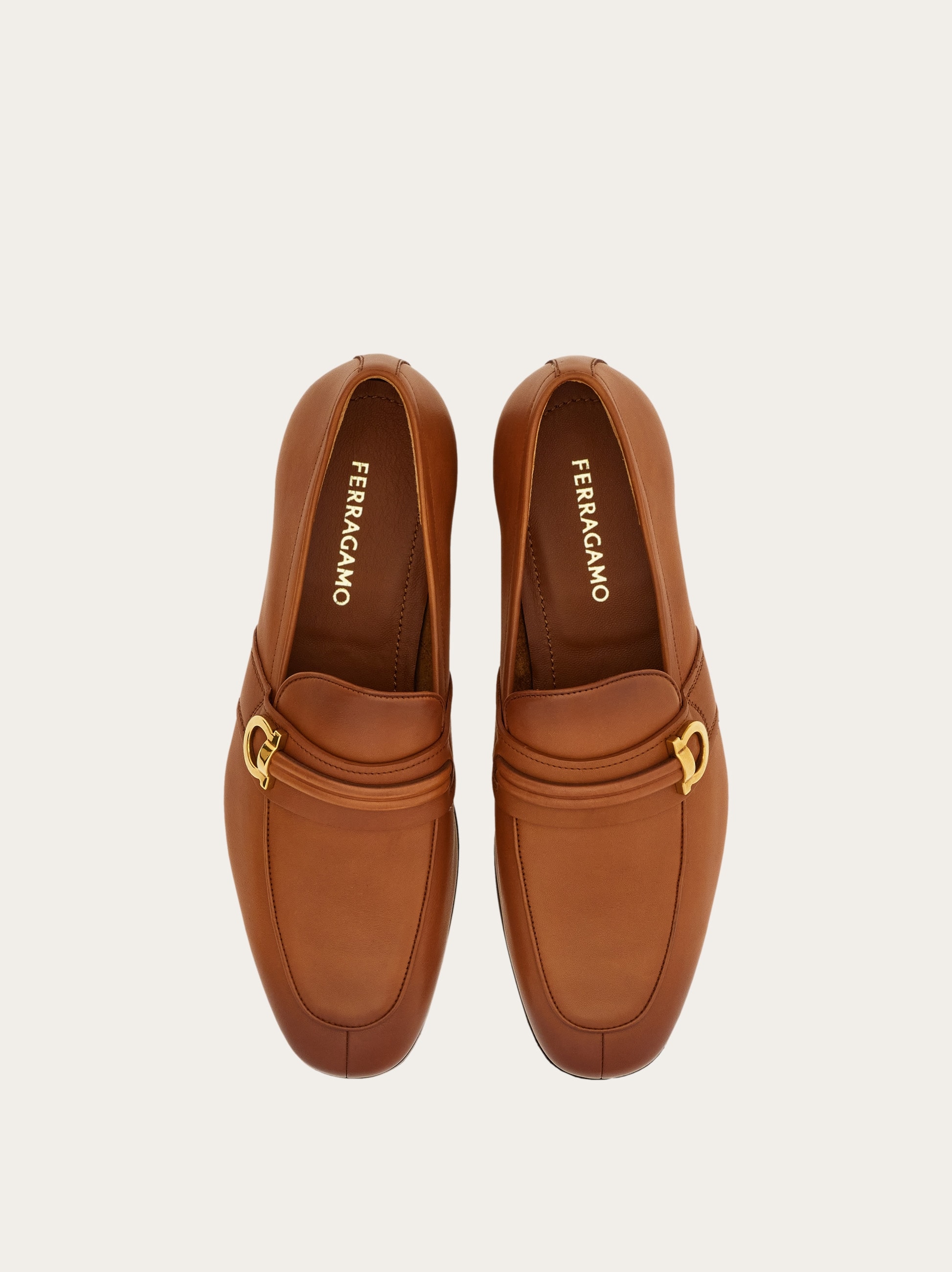 FERRAGAMO ブラウンモカシン（サイズ：８ＥＥ） Gancini ornament moccasin - Men | Ferragamo