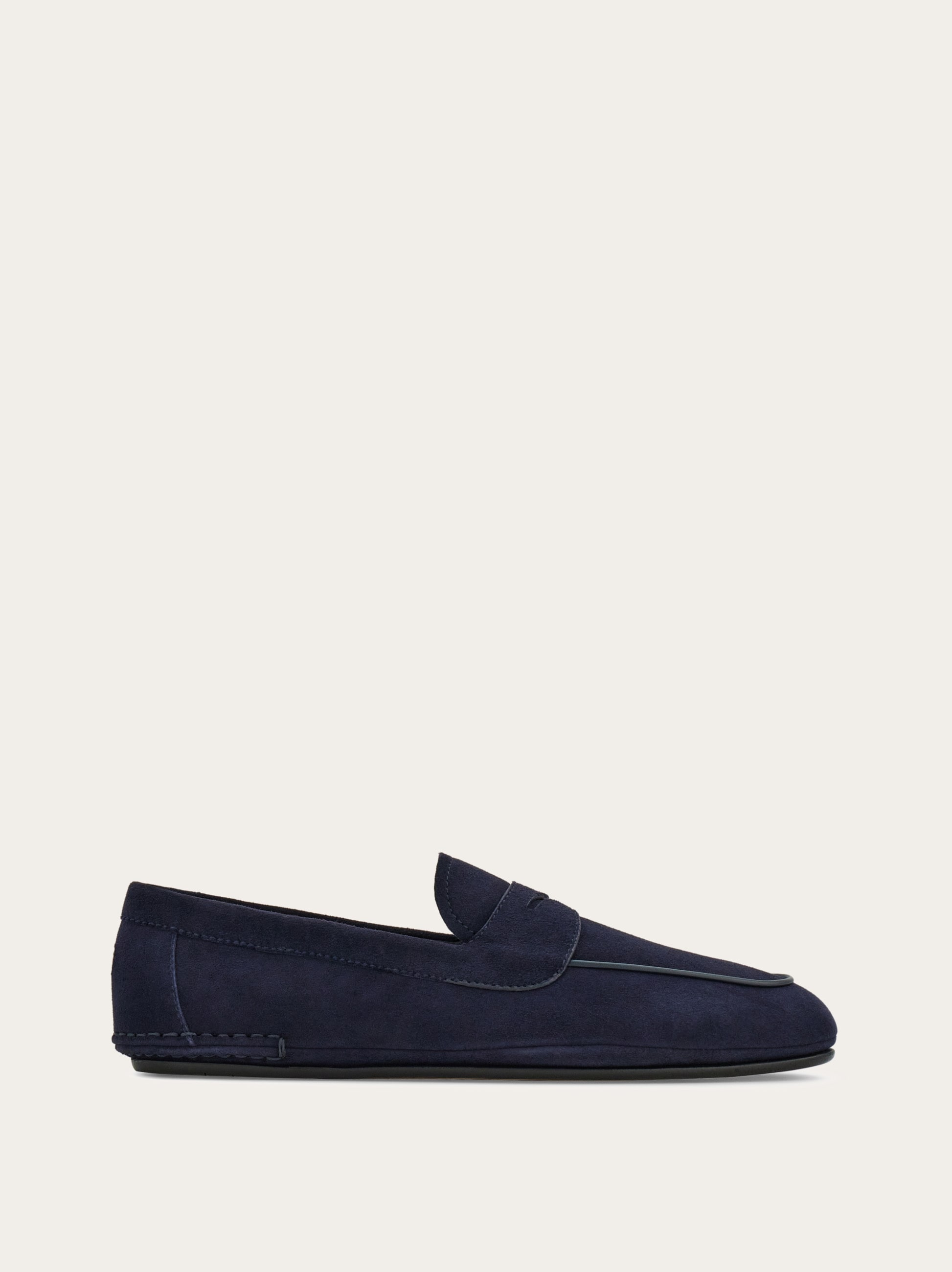 Salvatore Ferragamo スエード ローファー ネイビー Suede loafer - Men | Ferragamo