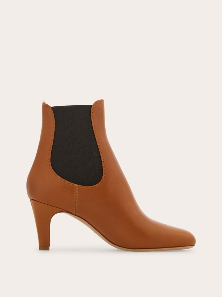 Mid heel Chelsea boot Gallery image 1