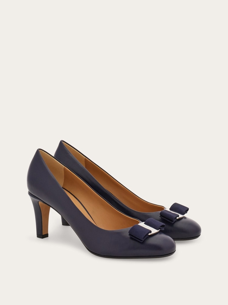 Zapatos pum lazo Vara Gallery image 2