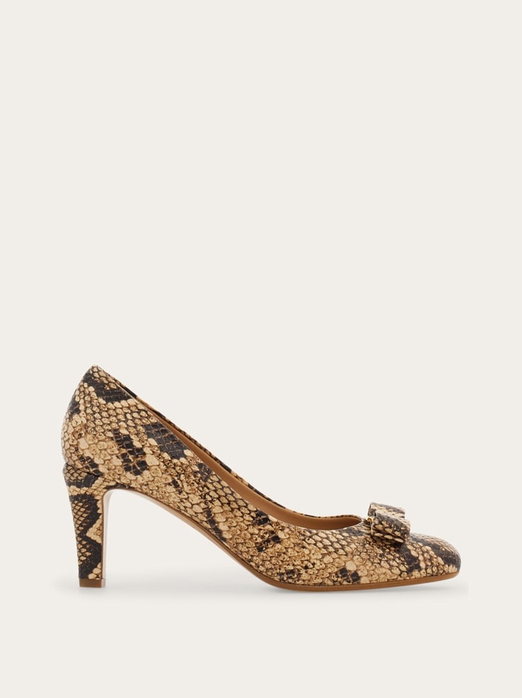 Vara bow pump shoe Gallery image 1