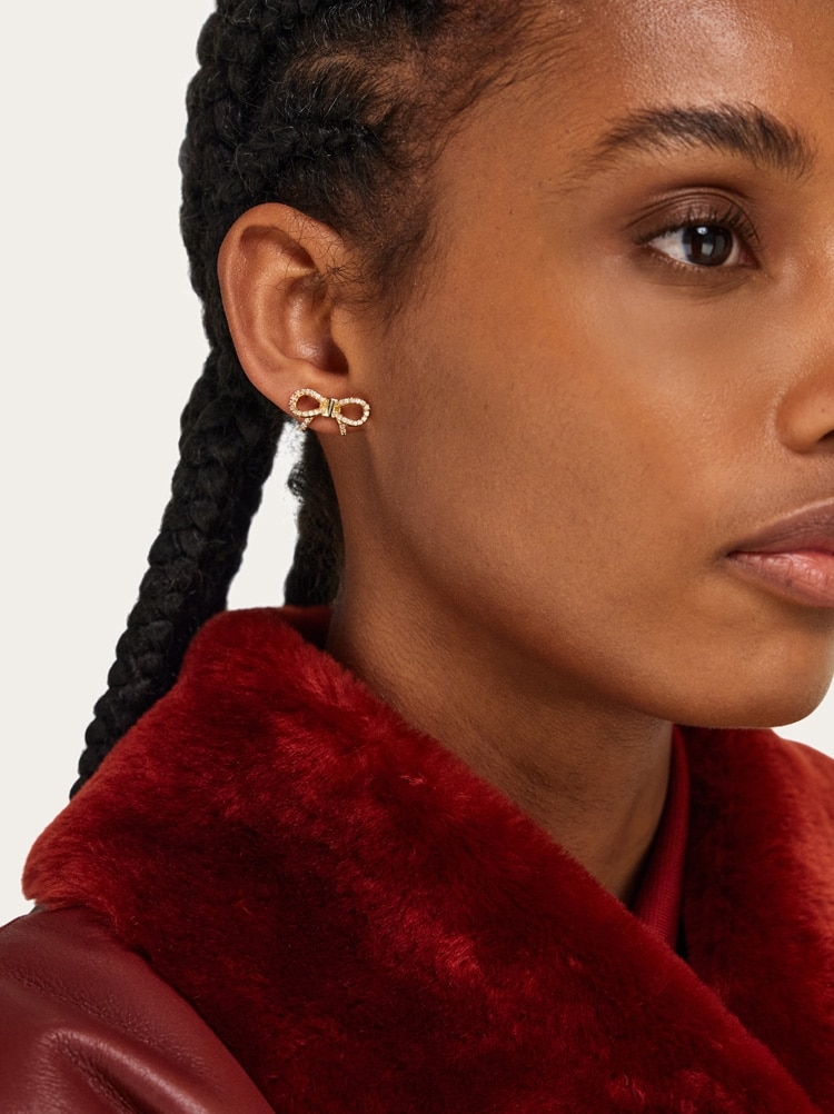 Vara bow earrings Gallery image 4