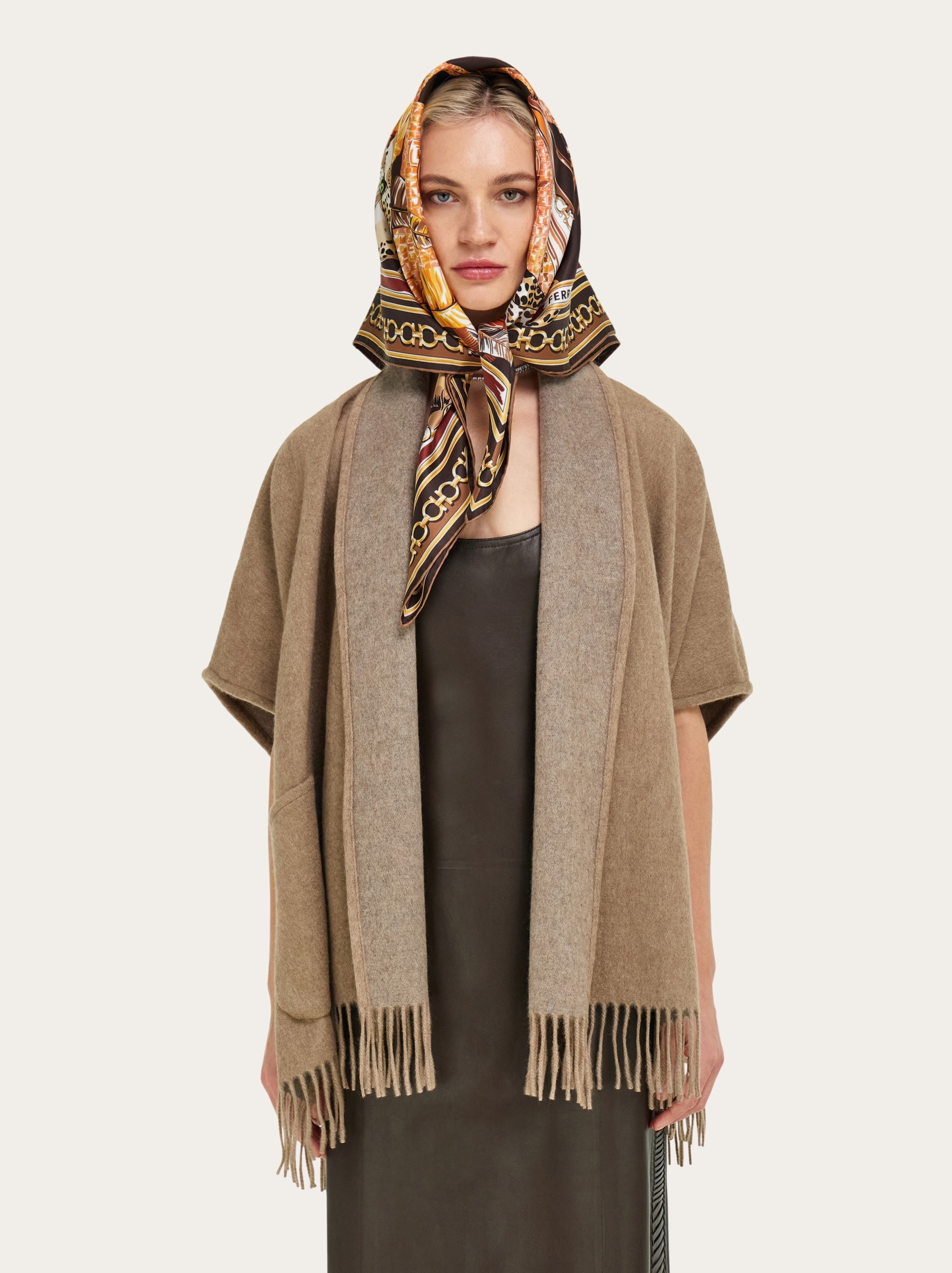 Poised leopards print silk scarf - Women | Ferragamo