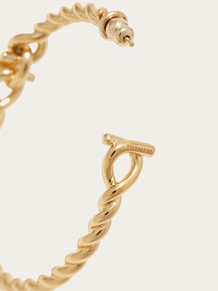 Twisted chain Gancini hoop earrings (L) Gallery image 5