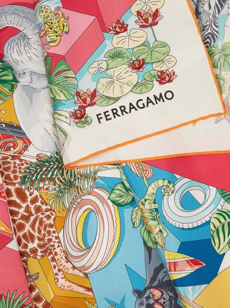 Foulard en soie imprimé Jungle party Gallery image 2