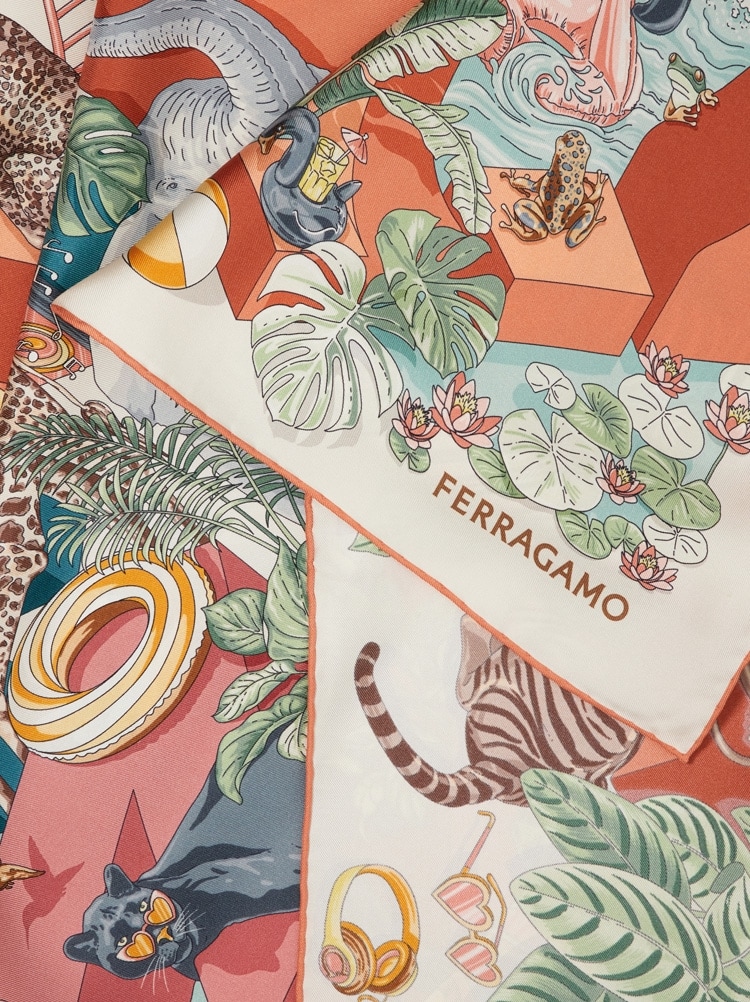 Foulard en soie imprimé Jungle party Gallery image 2