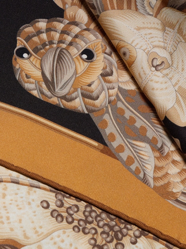 Foulard en soie imprimé Parrots Gallery image 2