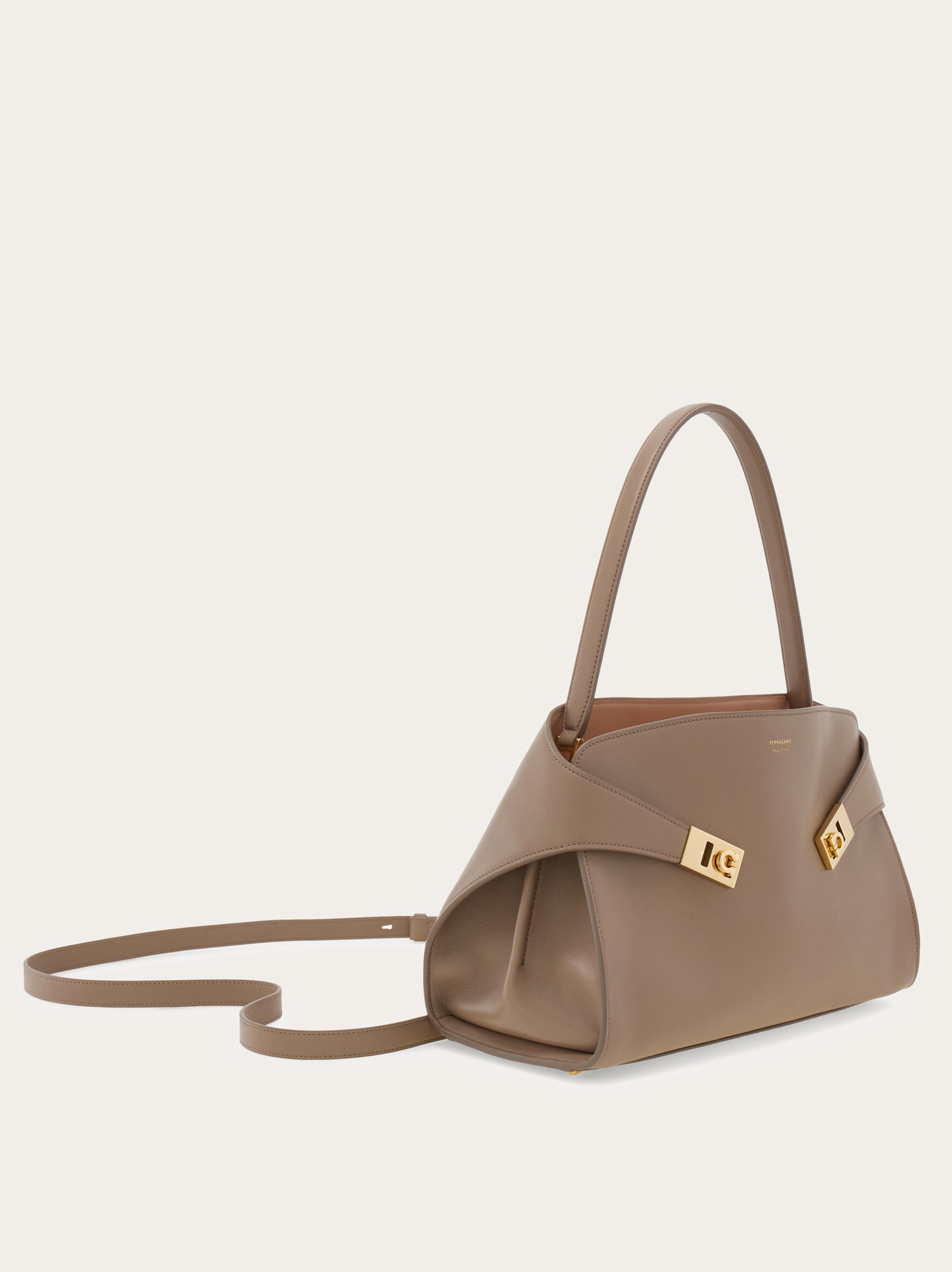 Hug soft shoulder bag (M) - Women | Ferragamo