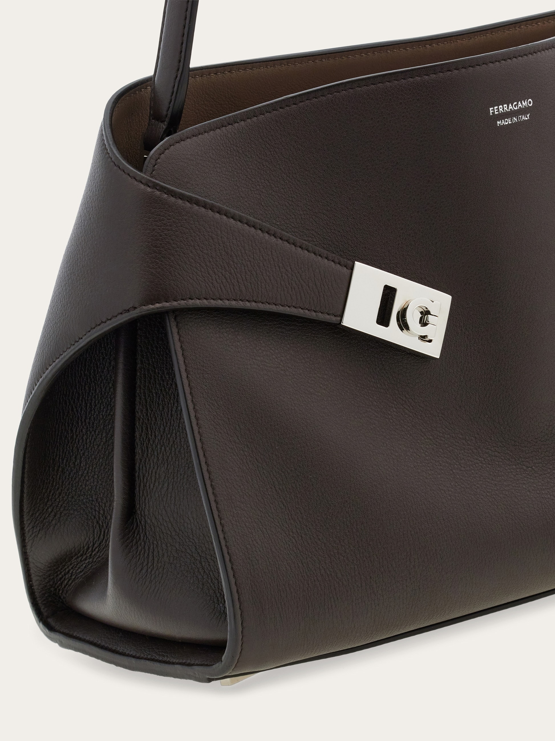 Hug Soft shoulder bag (M) - Women | Ferragamo