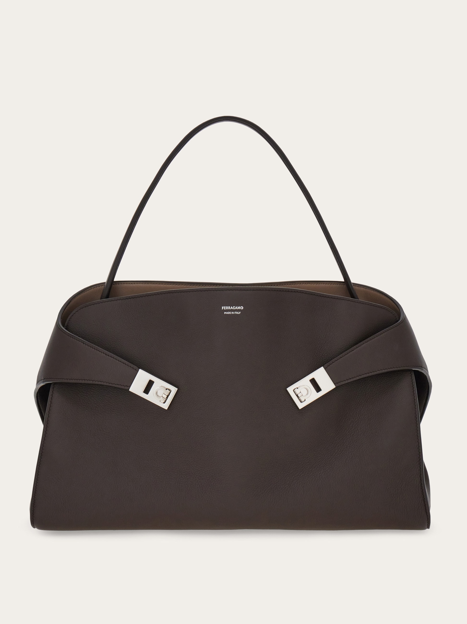Hug Soft bicolor shoulder bag (L) - Women | Ferragamo